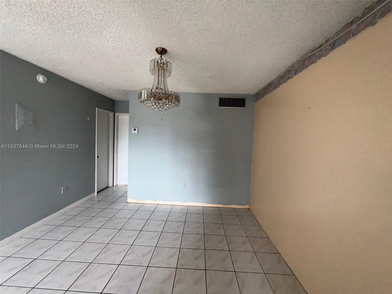 20320 NE 2nd Ave 12, Miami Gardens, FL 33179, 1 Bedroom Bedrooms, ,1 BathroomBathrooms,Residential,For Sale,2nd Ave,A11537644