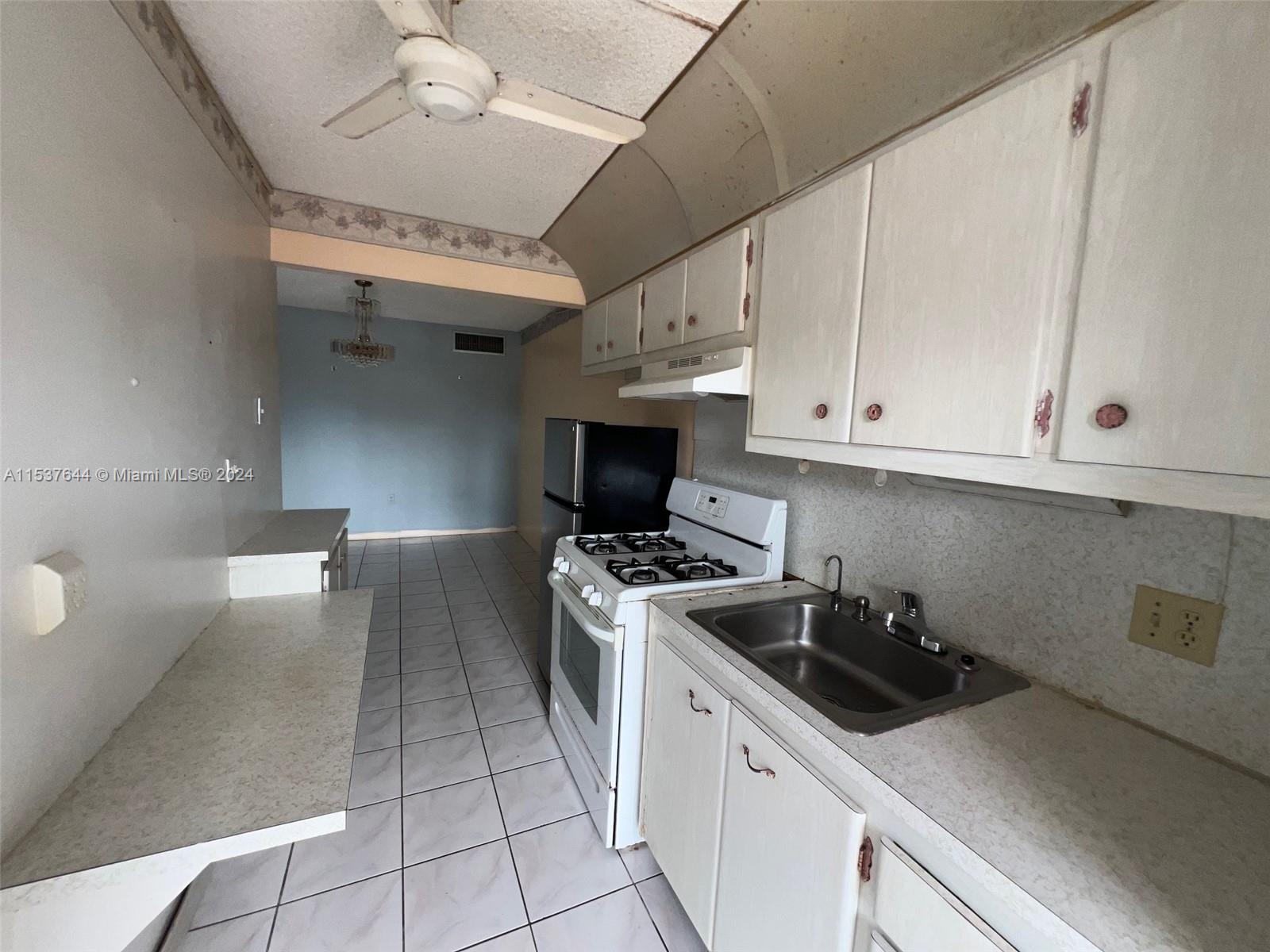 20320 NE 2nd Ave 12, Miami Gardens, FL 33179, 1 Bedroom Bedrooms, ,1 BathroomBathrooms,Residential,For Sale,2nd Ave,A11537644