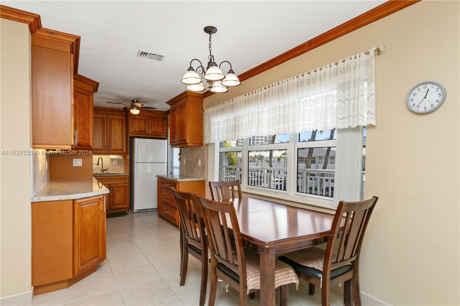 3121 S Ocean Dr 210, Hallandale Beach, Florida 33009, 1 Bedroom Bedrooms, ,1 BathroomBathrooms,Residential,For Sale,3121 S Ocean Dr 210,A11537535