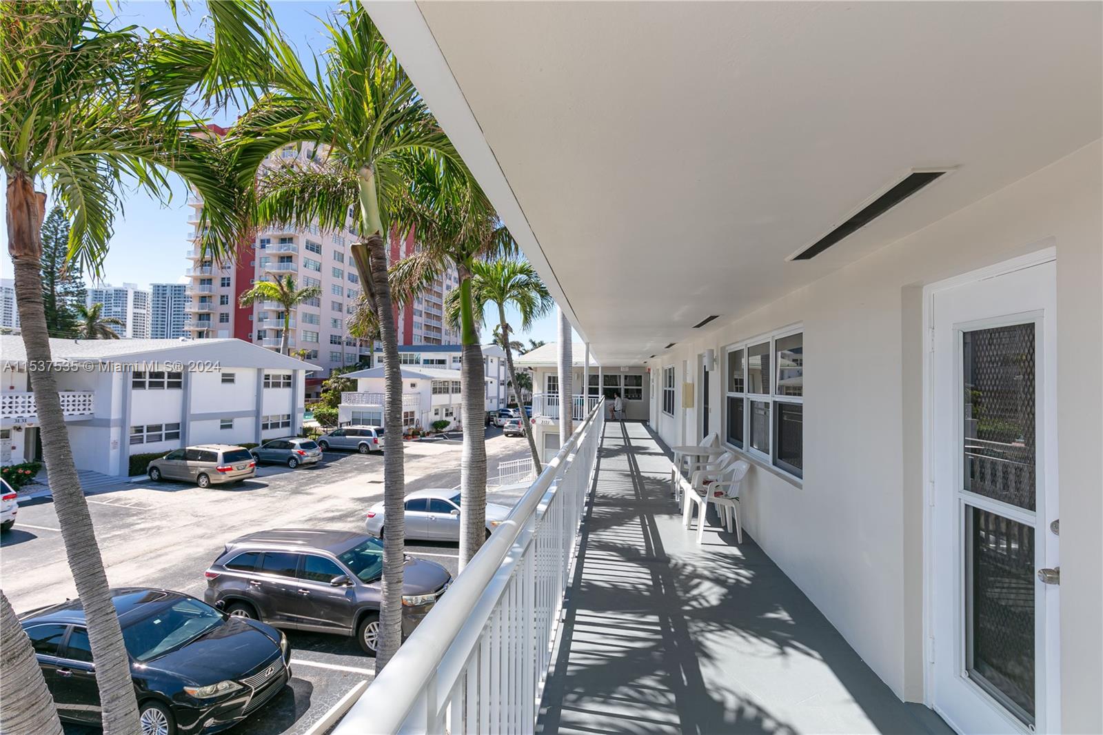 3121 S Ocean Dr 210, Hallandale Beach, Florida 33009, 1 Bedroom Bedrooms, ,1 BathroomBathrooms,Residential,For Sale,3121 S Ocean Dr 210,A11537535