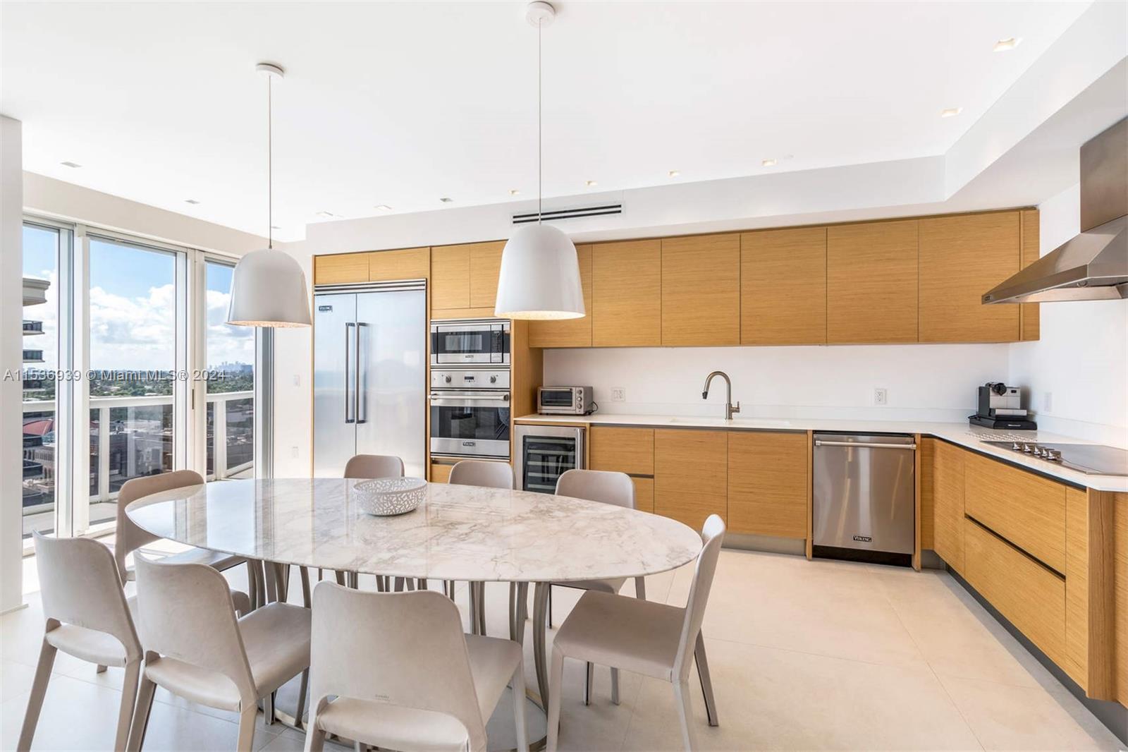 9601 Collins Ave, Bal Harbour, FL, 33154 United States, 2 Bedrooms Bedrooms, ,2 BathroomsBathrooms,Residential,For Sale,Collins Ave,A11536939