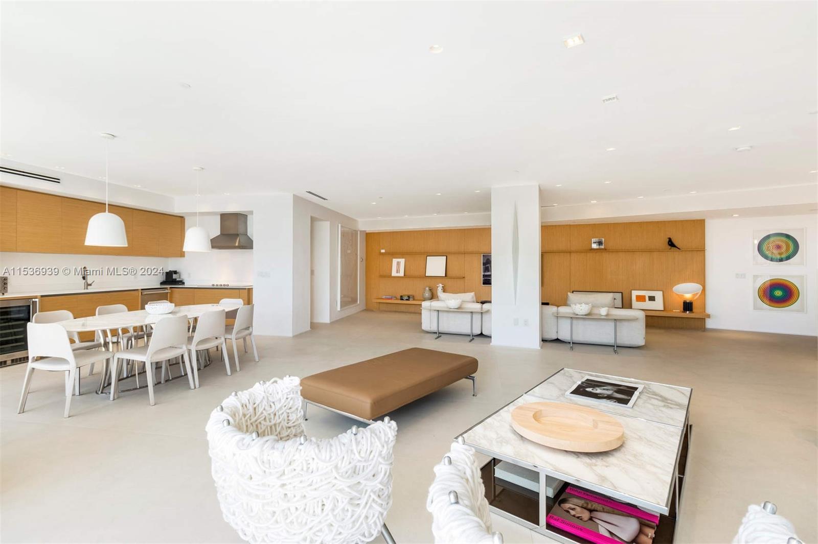 9601 Collins Ave, Bal Harbour, FL, 33154 United States, 2 Bedrooms Bedrooms, ,2 BathroomsBathrooms,Residential,For Sale,Collins Ave,A11536939