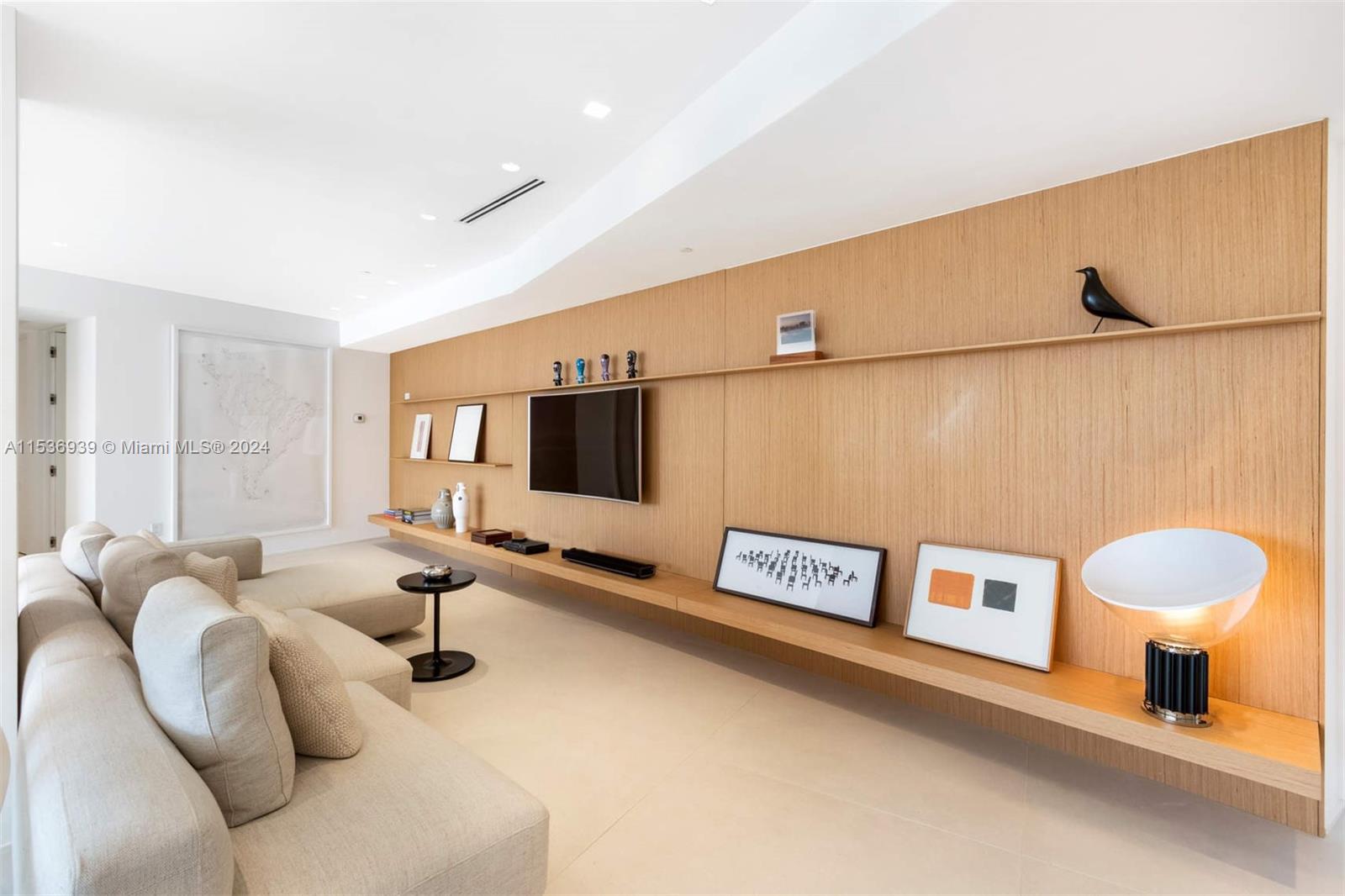 9601 Collins Ave, Bal Harbour, FL, 33154 United States, 2 Bedrooms Bedrooms, ,2 BathroomsBathrooms,Residential,For Sale,Collins Ave,A11536939