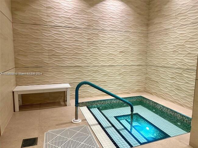 9601 Collins Ave, Bal Harbour, FL, 33154 United States, 2 Bedrooms Bedrooms, ,2 BathroomsBathrooms,Residential,For Sale,Collins Ave,A11536939