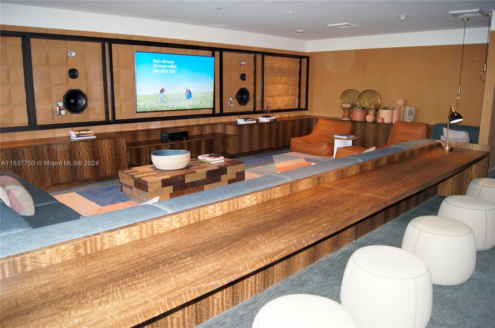 121 NE 34th St 1415, Miami, Florida 33137, 1 Bedroom Bedrooms, ,1 BathroomBathrooms,Residentiallease,For Rent,121 NE 34th St 1415,A11537750