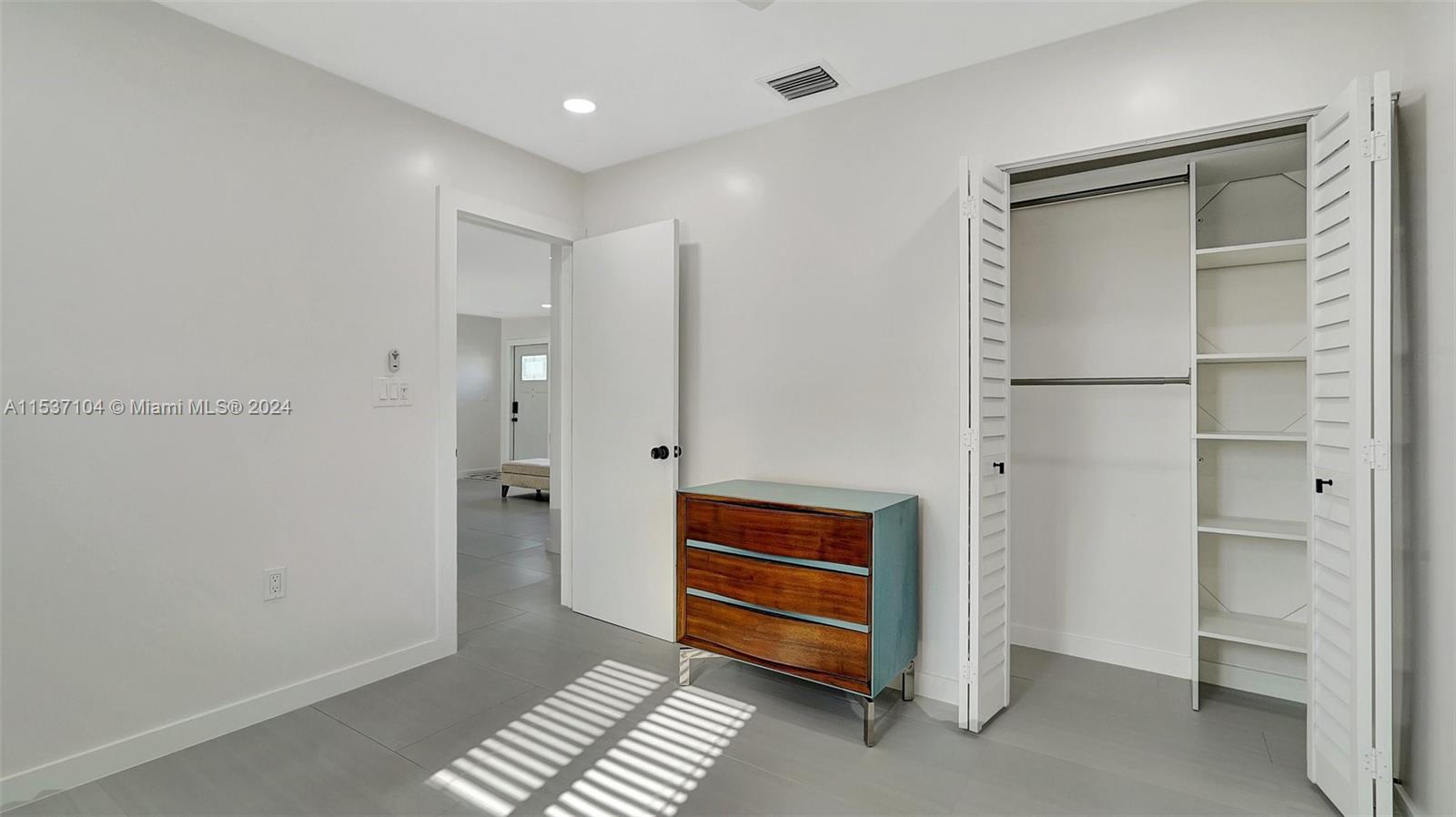 1621 47th Ter, Fort Lauderdale, FL, 33317 United States, 3 Bedrooms Bedrooms, ,2 BathroomsBathrooms,Residential,For Sale,47th Ter,A11537104