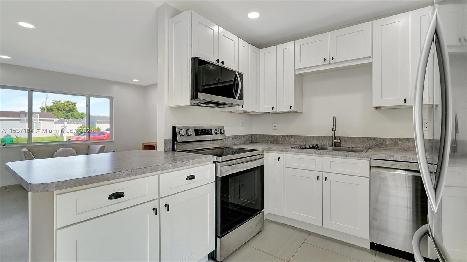 1621 47th Ter, Fort Lauderdale, FL, 33317 United States, 3 Bedrooms Bedrooms, ,2 BathroomsBathrooms,Residential,For Sale,47th Ter,A11537104