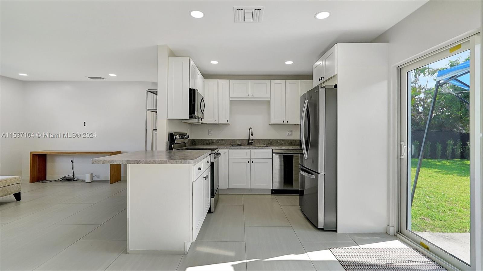 1621 47th Ter, Fort Lauderdale, FL, 33317 United States, 3 Bedrooms Bedrooms, ,2 BathroomsBathrooms,Residential,For Sale,47th Ter,A11537104