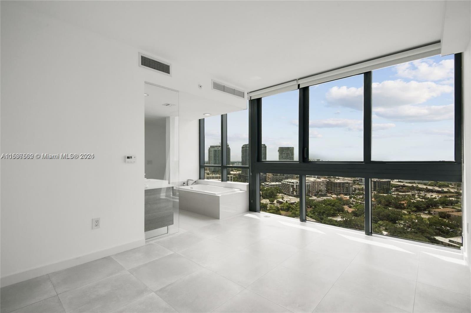 650 NE 32nd St 2308, Miami, Florida 33137, 1 Bedroom Bedrooms, ,1 BathroomBathrooms,Residential,For Sale,650 NE 32nd St 2308,A11537509