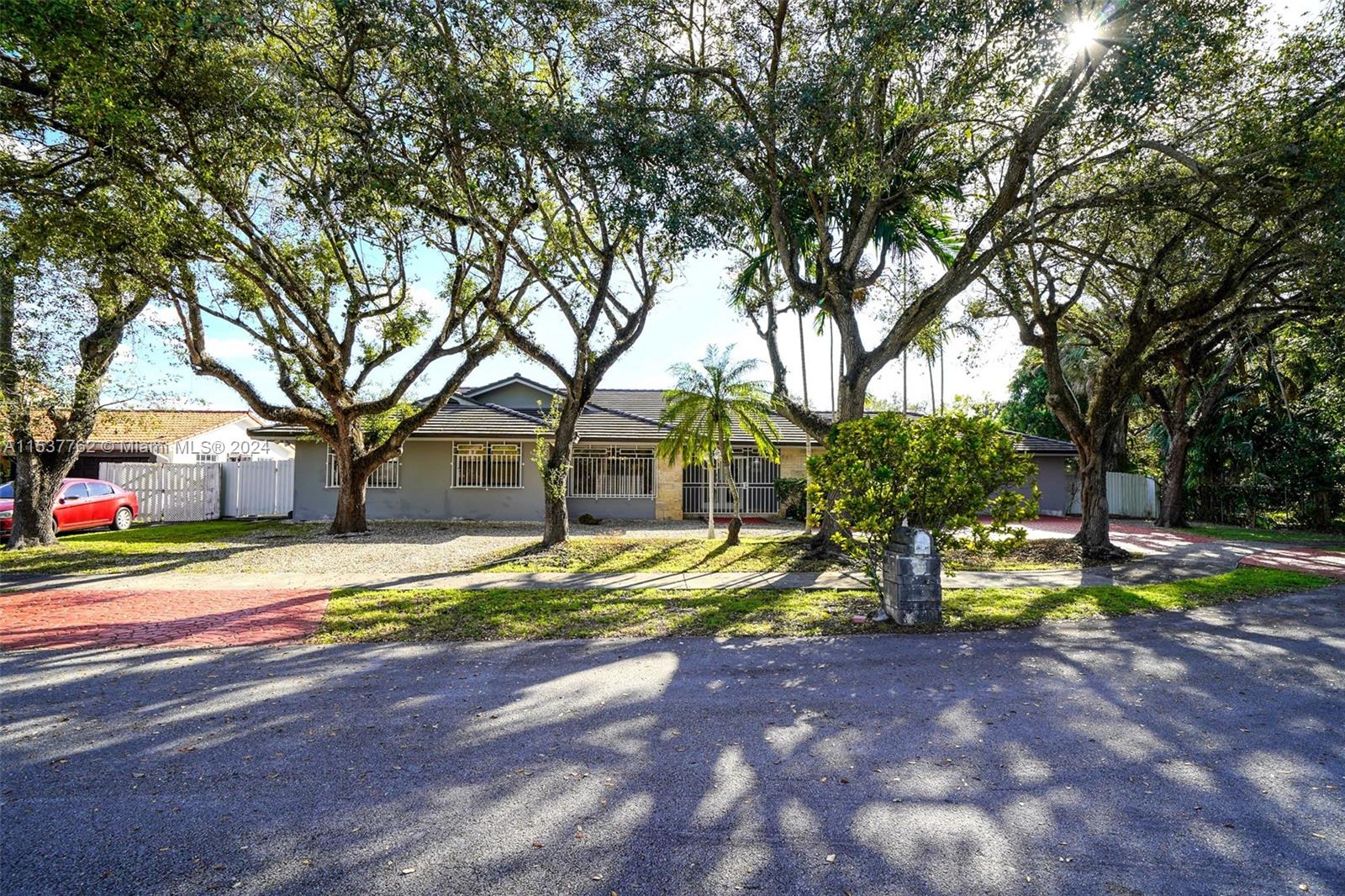 3021 SW 101st Ct  For Sale A11537762, FL