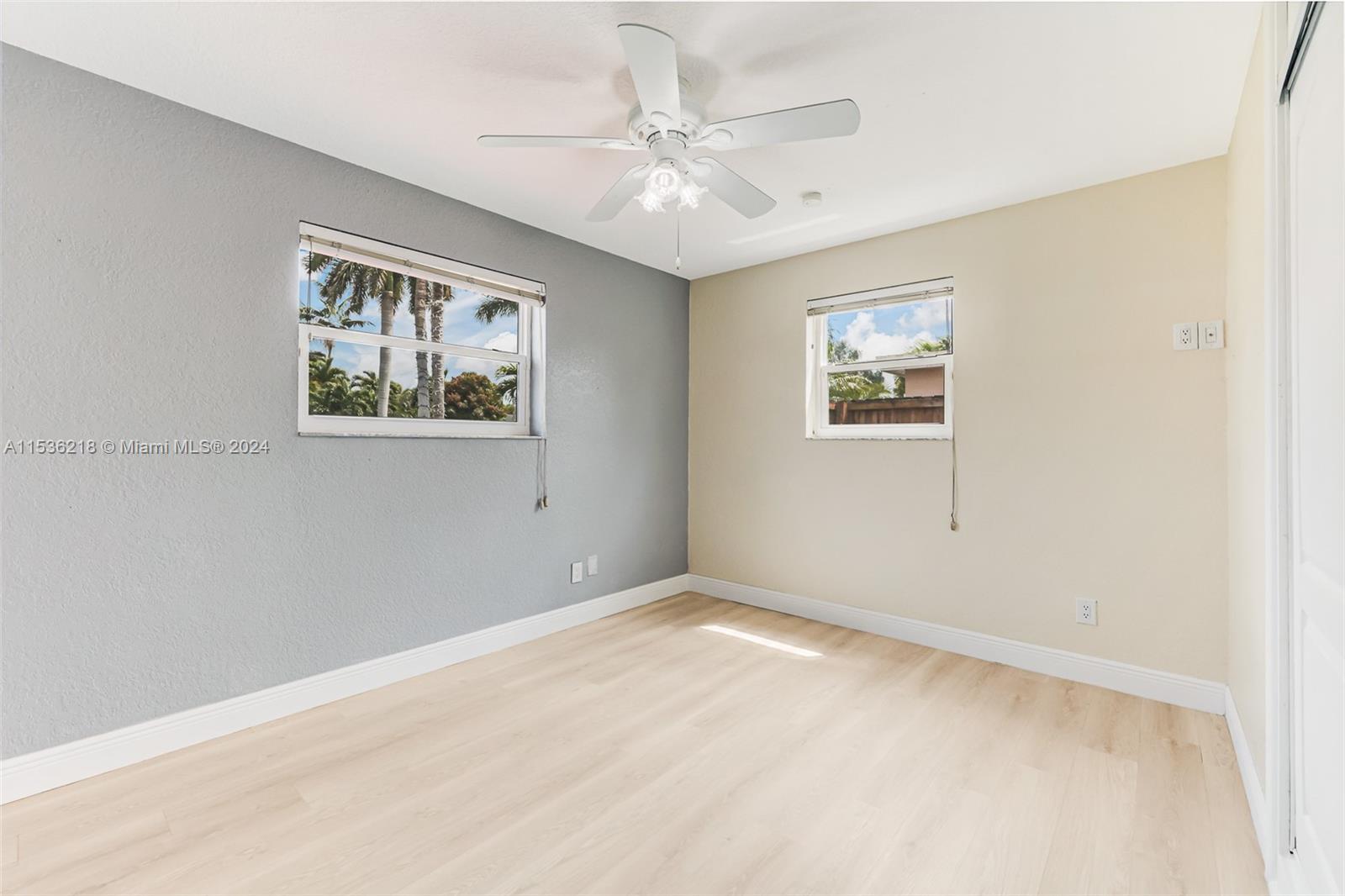 1212 N 31st Ct, Hollywood, Florida 33021, 3 Bedrooms Bedrooms, ,2 BathroomsBathrooms,Residential,For Sale,1212 N 31st Ct,A11536218