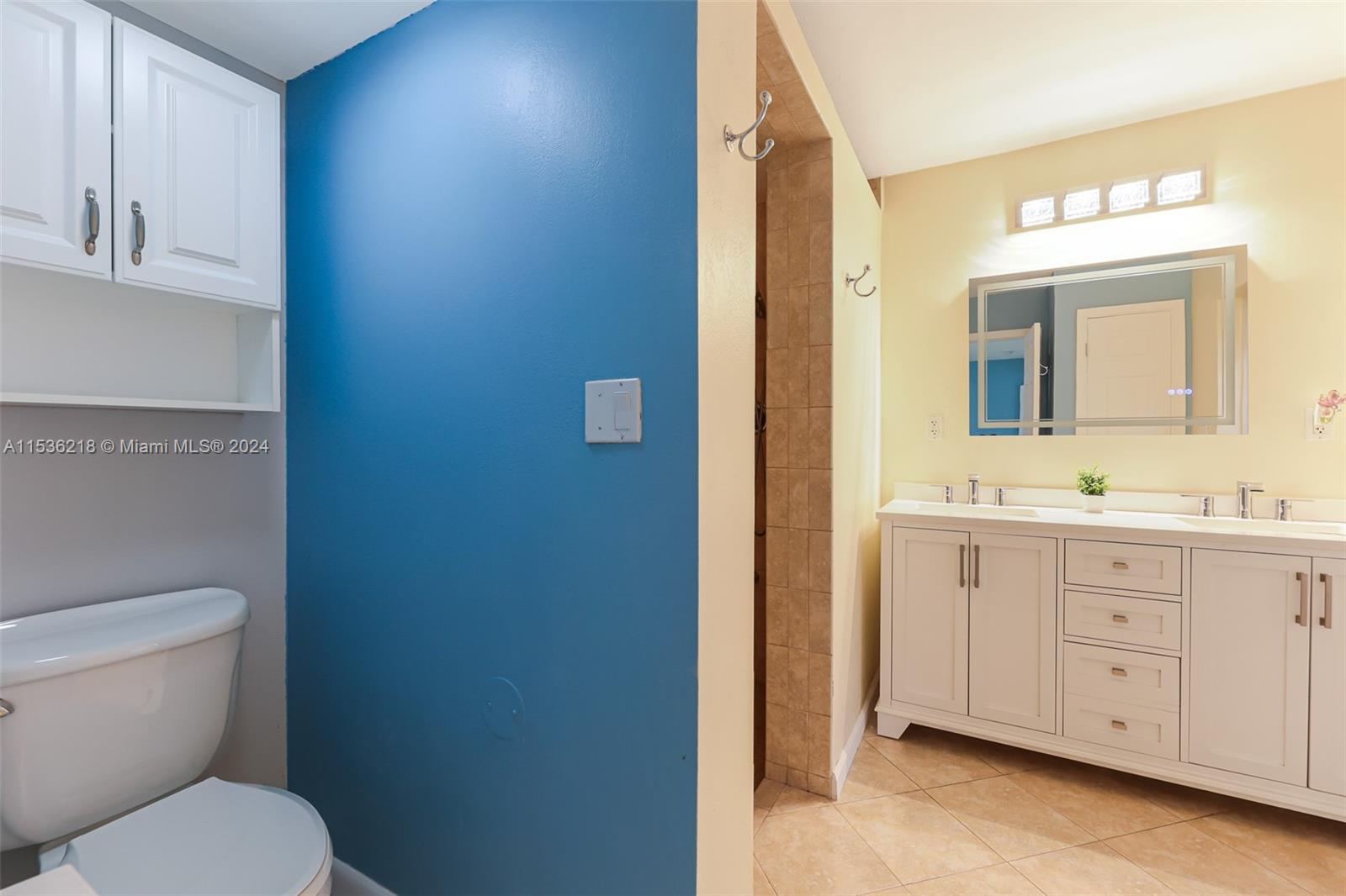 1212 N 31st Ct, Hollywood, Florida 33021, 3 Bedrooms Bedrooms, ,2 BathroomsBathrooms,Residential,For Sale,1212 N 31st Ct,A11536218