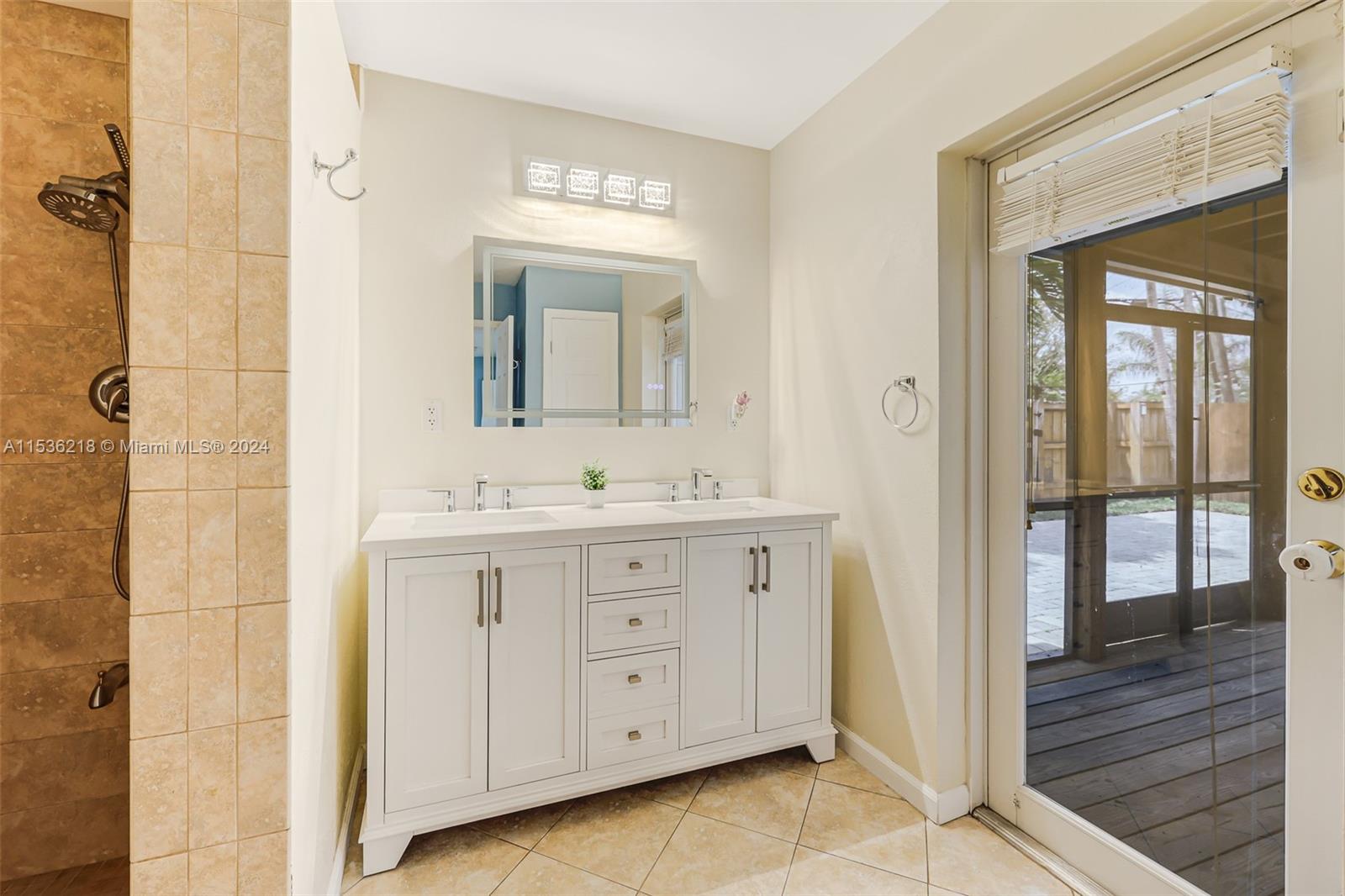 1212 N 31st Ct, Hollywood, Florida 33021, 3 Bedrooms Bedrooms, ,2 BathroomsBathrooms,Residential,For Sale,1212 N 31st Ct,A11536218