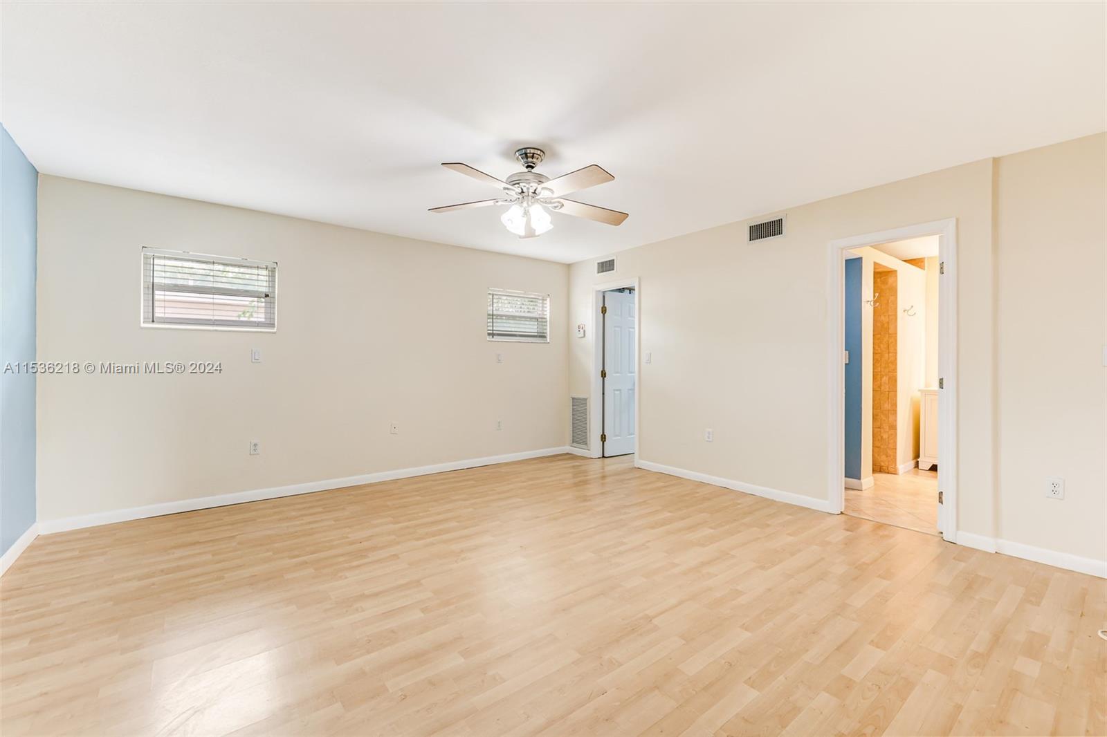 1212 N 31st Ct, Hollywood, Florida 33021, 3 Bedrooms Bedrooms, ,2 BathroomsBathrooms,Residential,For Sale,1212 N 31st Ct,A11536218