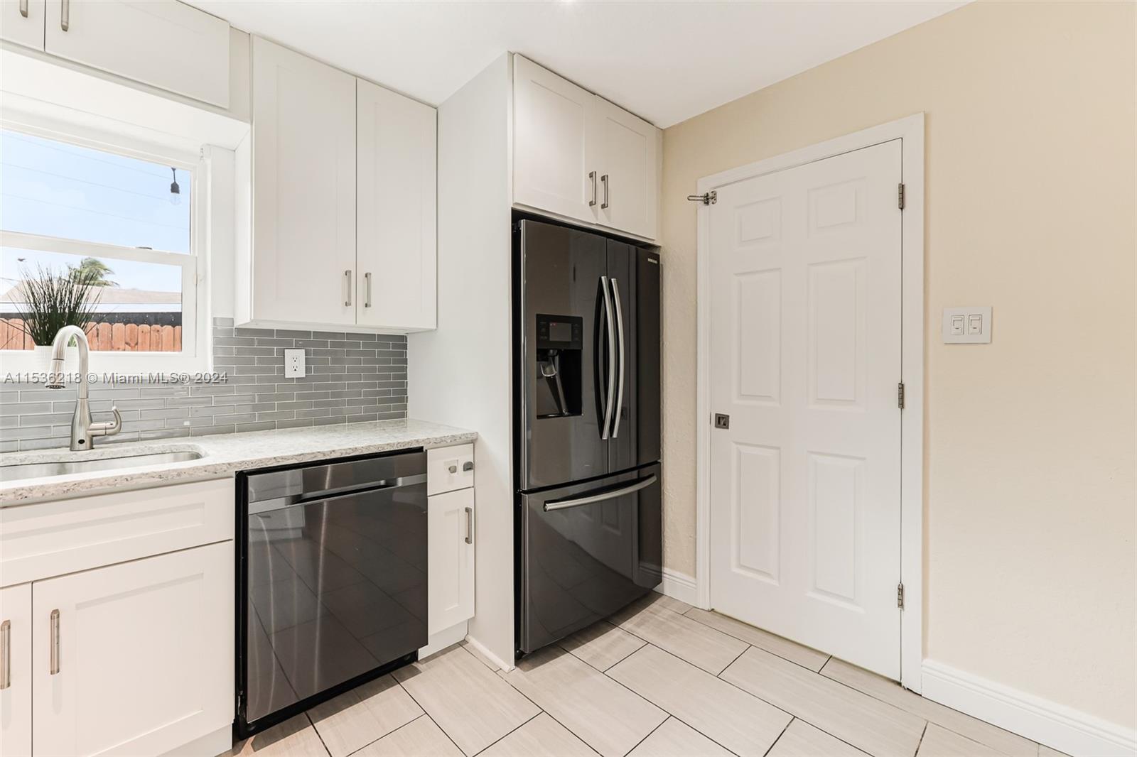 1212 N 31st Ct, Hollywood, Florida 33021, 3 Bedrooms Bedrooms, ,2 BathroomsBathrooms,Residential,For Sale,1212 N 31st Ct,A11536218