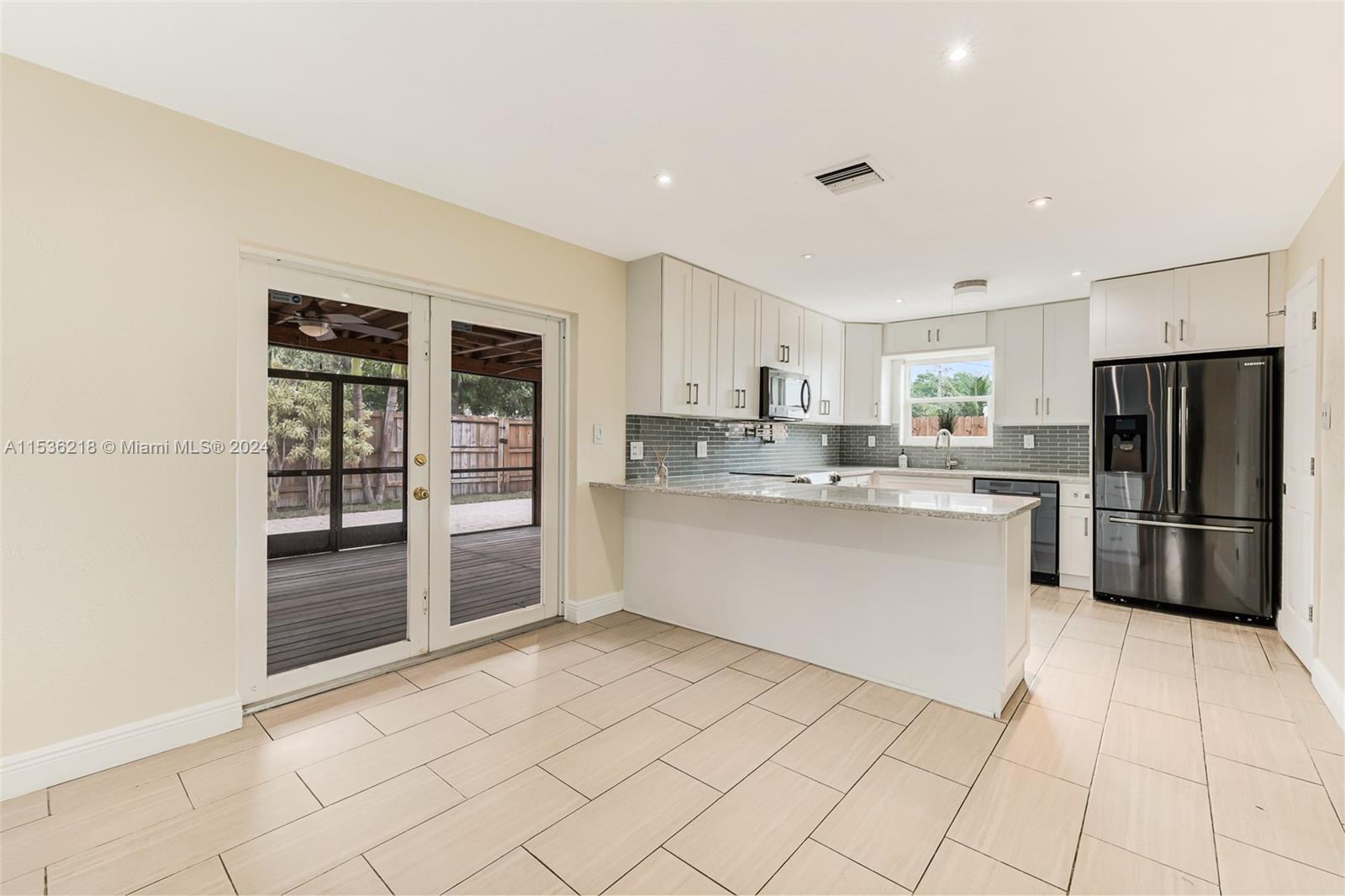 1212 N 31st Ct, Hollywood, Florida 33021, 3 Bedrooms Bedrooms, ,2 BathroomsBathrooms,Residential,For Sale,1212 N 31st Ct,A11536218