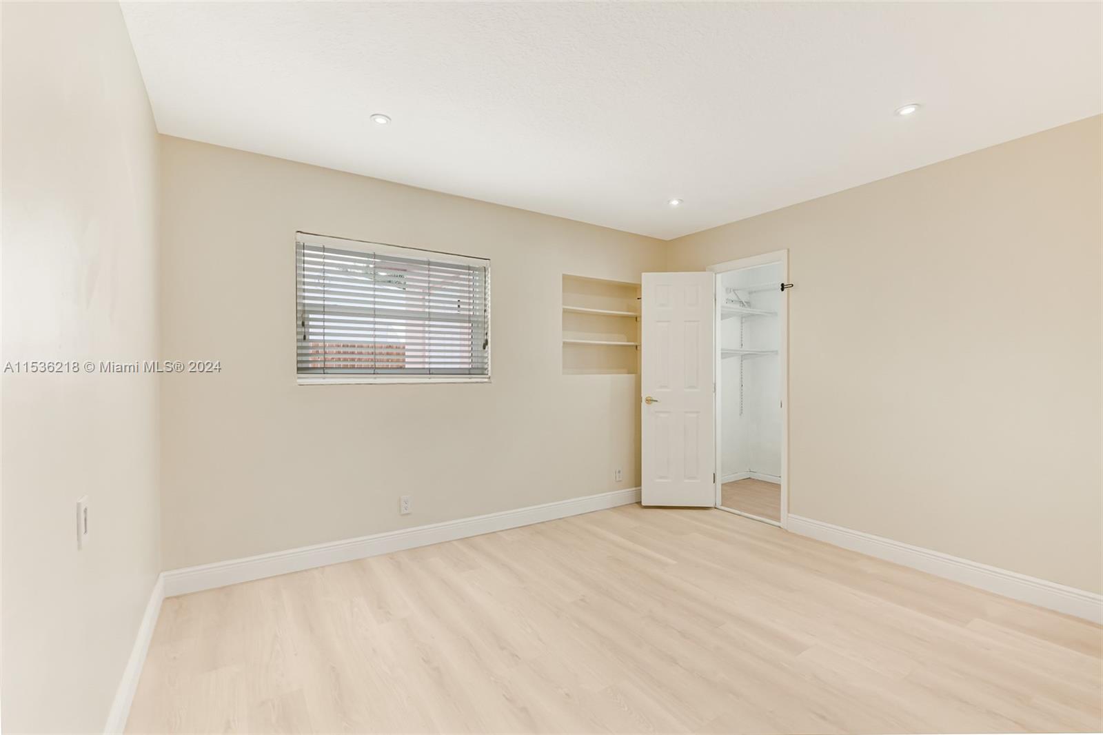 1212 N 31st Ct, Hollywood, Florida 33021, 3 Bedrooms Bedrooms, ,2 BathroomsBathrooms,Residential,For Sale,1212 N 31st Ct,A11536218