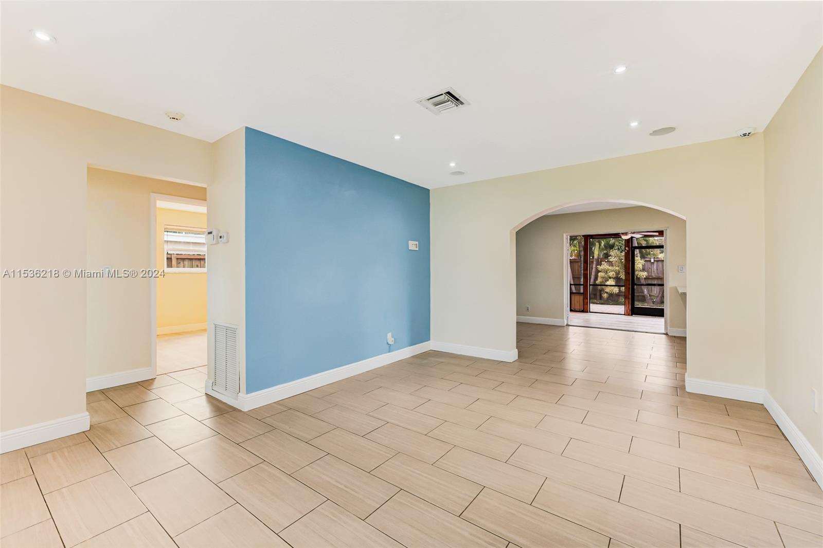 1212 N 31st Ct, Hollywood, Florida 33021, 3 Bedrooms Bedrooms, ,2 BathroomsBathrooms,Residential,For Sale,1212 N 31st Ct,A11536218