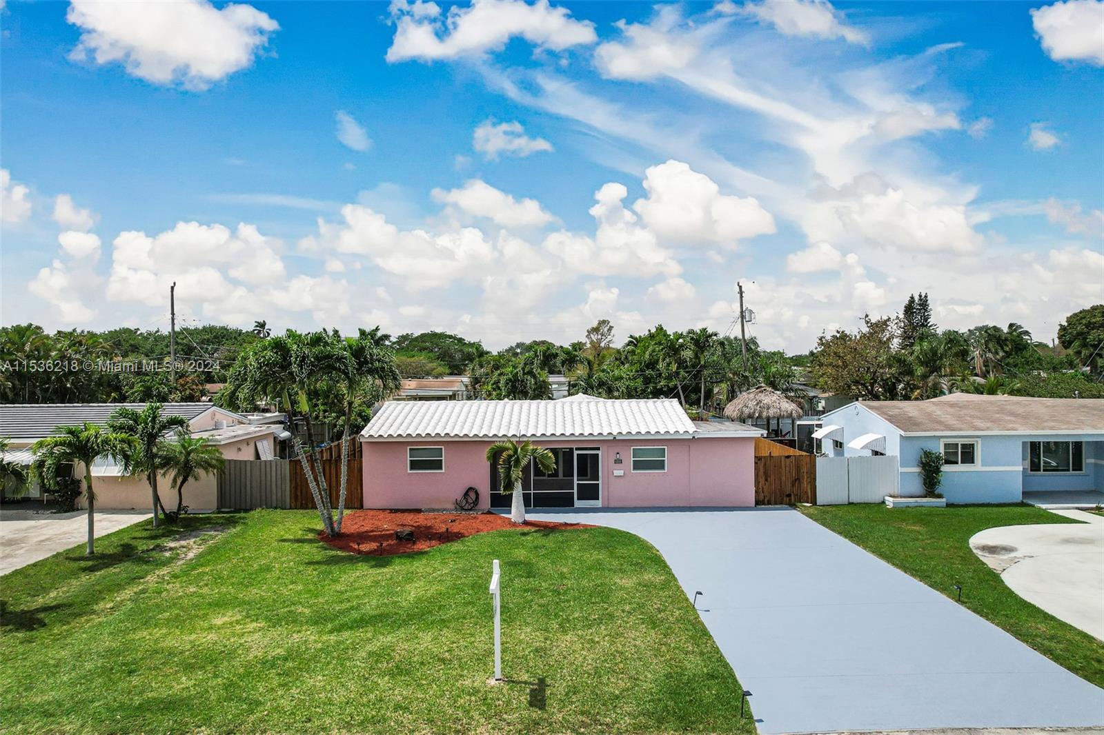 1212 N 31st Ct, Hollywood, Florida 33021, 3 Bedrooms Bedrooms, ,2 BathroomsBathrooms,Residential,For Sale,1212 N 31st Ct,A11536218