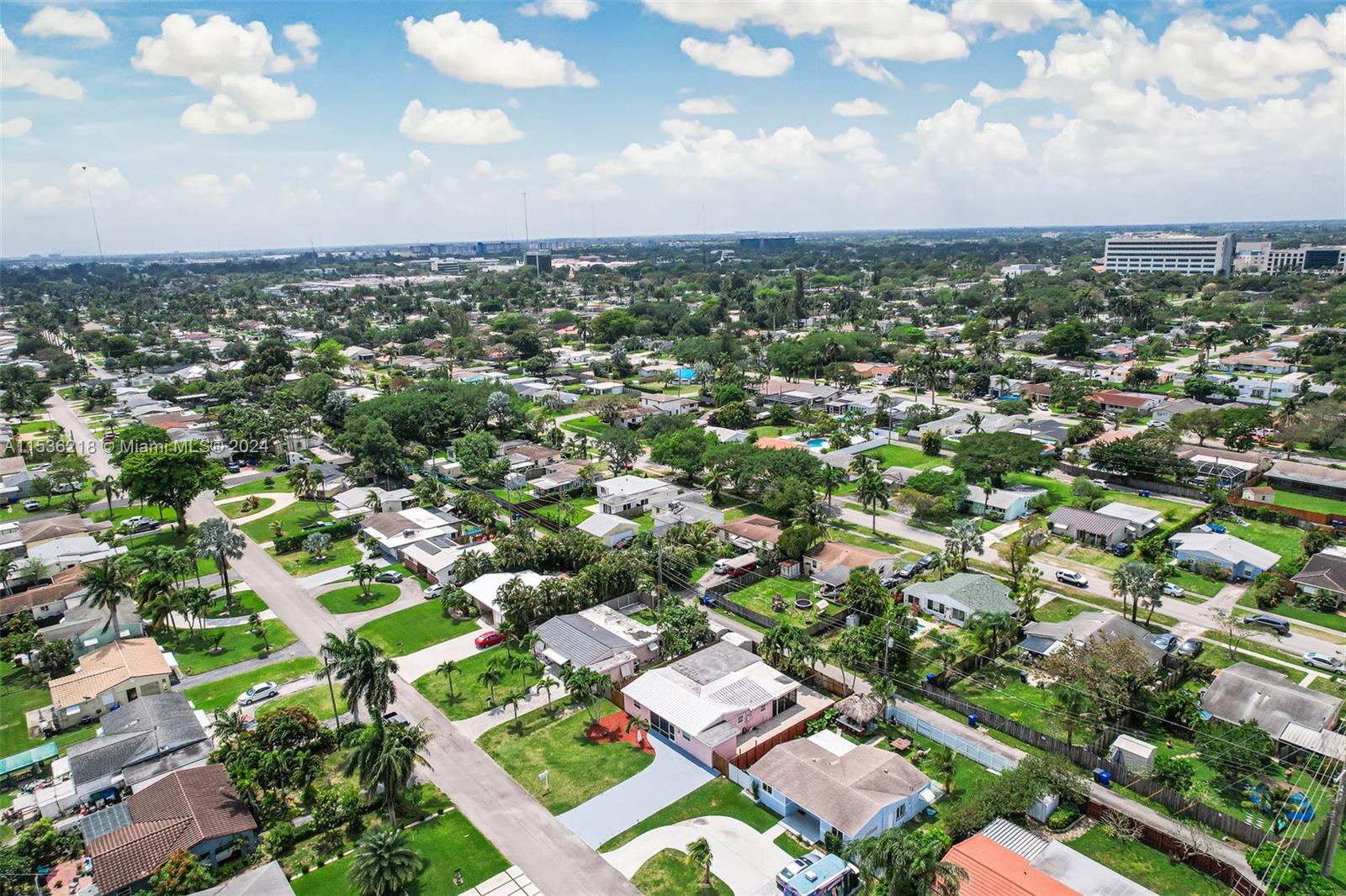 1212 N 31st Ct, Hollywood, Florida 33021, 3 Bedrooms Bedrooms, ,2 BathroomsBathrooms,Residential,For Sale,1212 N 31st Ct,A11536218