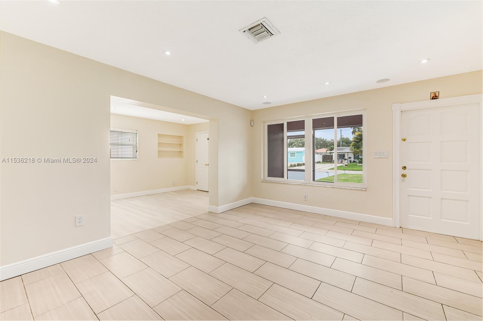 1212 N 31st Ct, Hollywood, Florida 33021, 3 Bedrooms Bedrooms, ,2 BathroomsBathrooms,Residential,For Sale,1212 N 31st Ct,A11536218