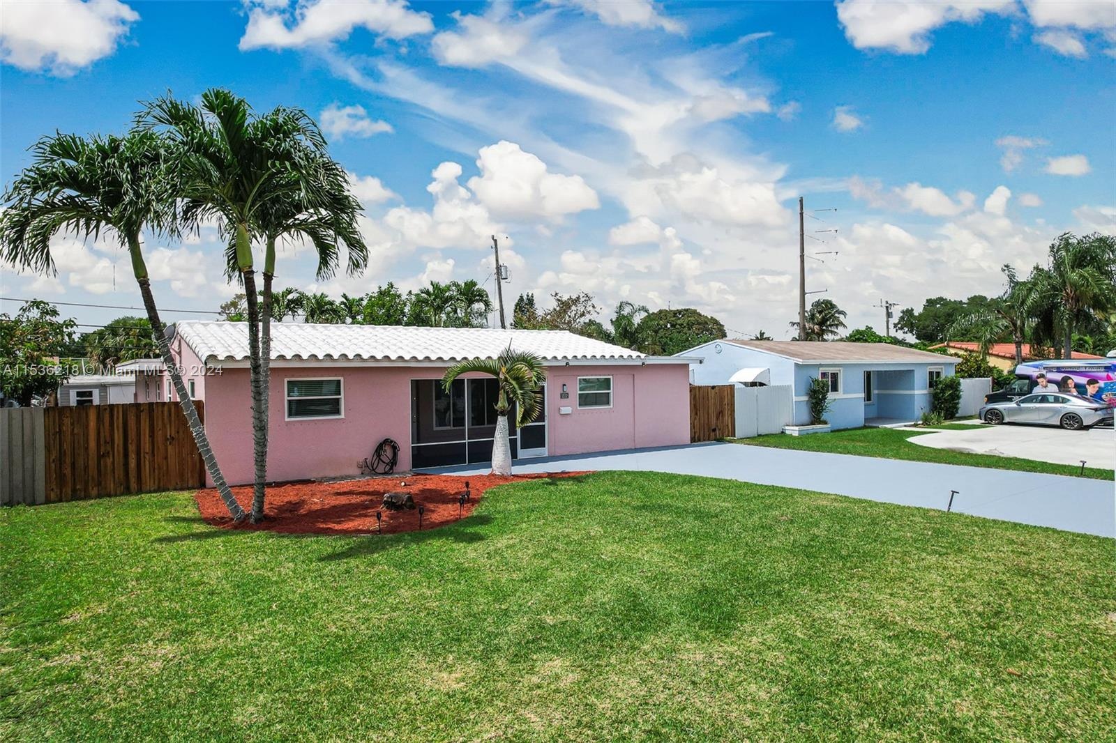 1212 N 31st Ct, Hollywood, Florida 33021, 3 Bedrooms Bedrooms, ,2 BathroomsBathrooms,Residential,For Sale,1212 N 31st Ct,A11536218