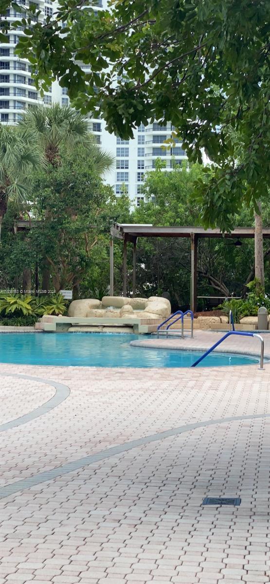3400 NE 192nd St 1007, Aventura, Florida 33180, 2 Bedrooms Bedrooms, ,2 BathroomsBathrooms,Residentiallease,For Rent,3400 NE 192nd St 1007,A11536153