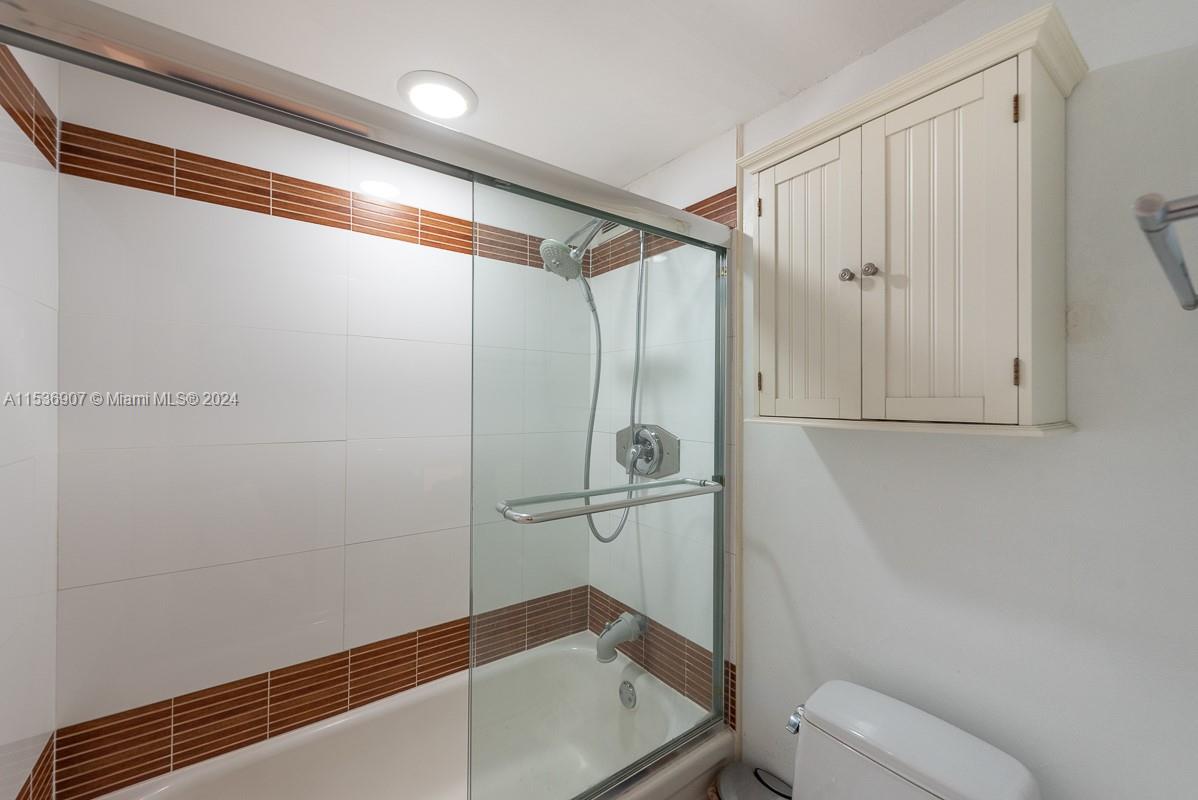 2780 183rd St, Aventura, FL, 33160 United States, 2 Bedrooms Bedrooms, ,2 BathroomsBathrooms,Residential,For Sale,183rd St,A11536907