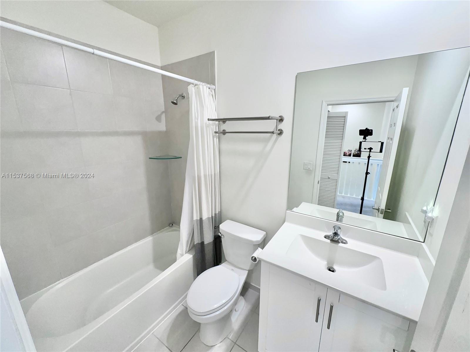10832 W 33rd Way 10832, Hialeah, Florida 33018, 3 Bedrooms Bedrooms, ,2 BathroomsBathrooms,Residential,For Sale,10832 W 33rd Way 10832,A11537568