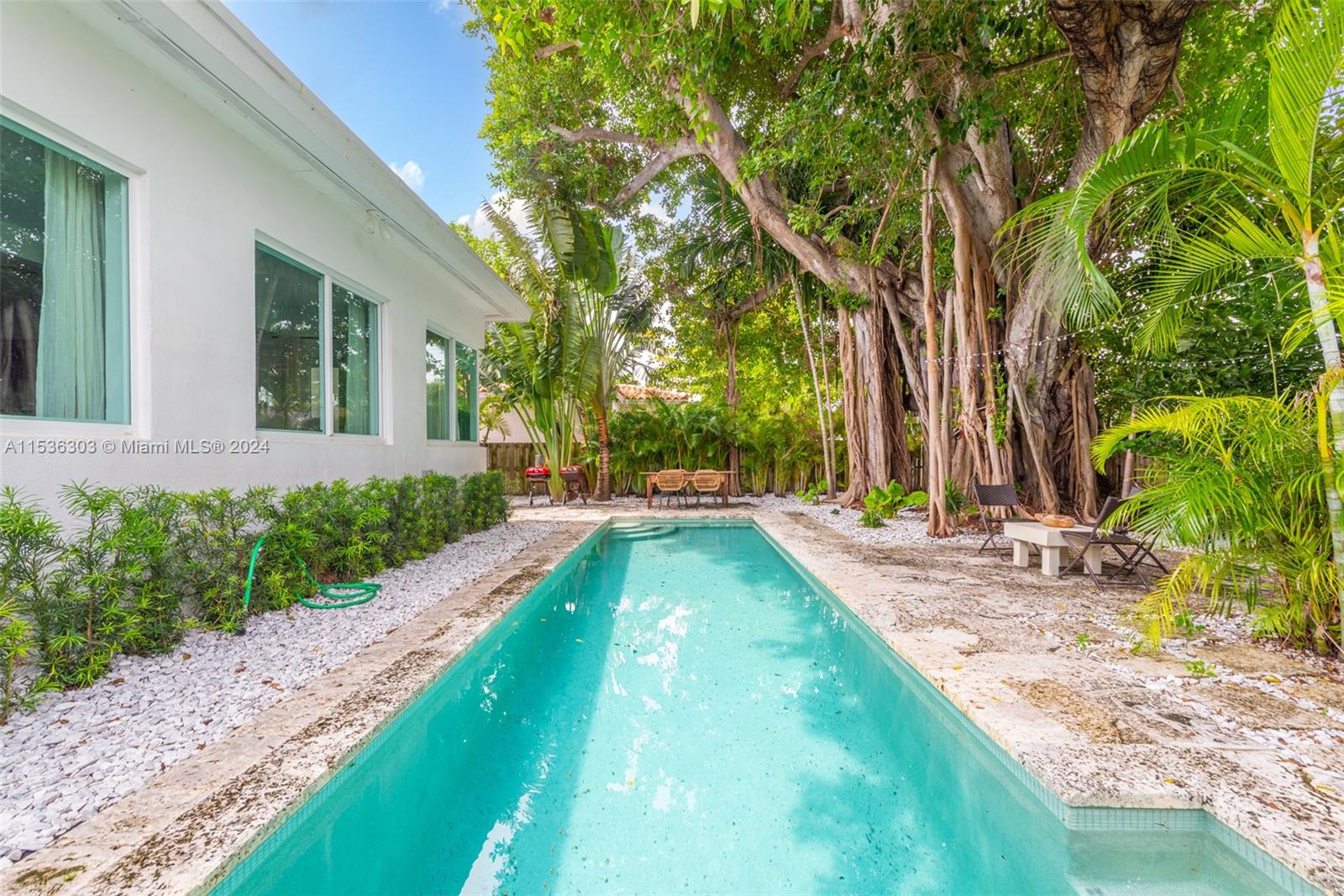 9016 Garland Ave, Surfside, Florida 33154, 3 Bedrooms Bedrooms, ,2 BathroomsBathrooms,Residentiallease,For Rent,9016 Garland Ave,A11536303