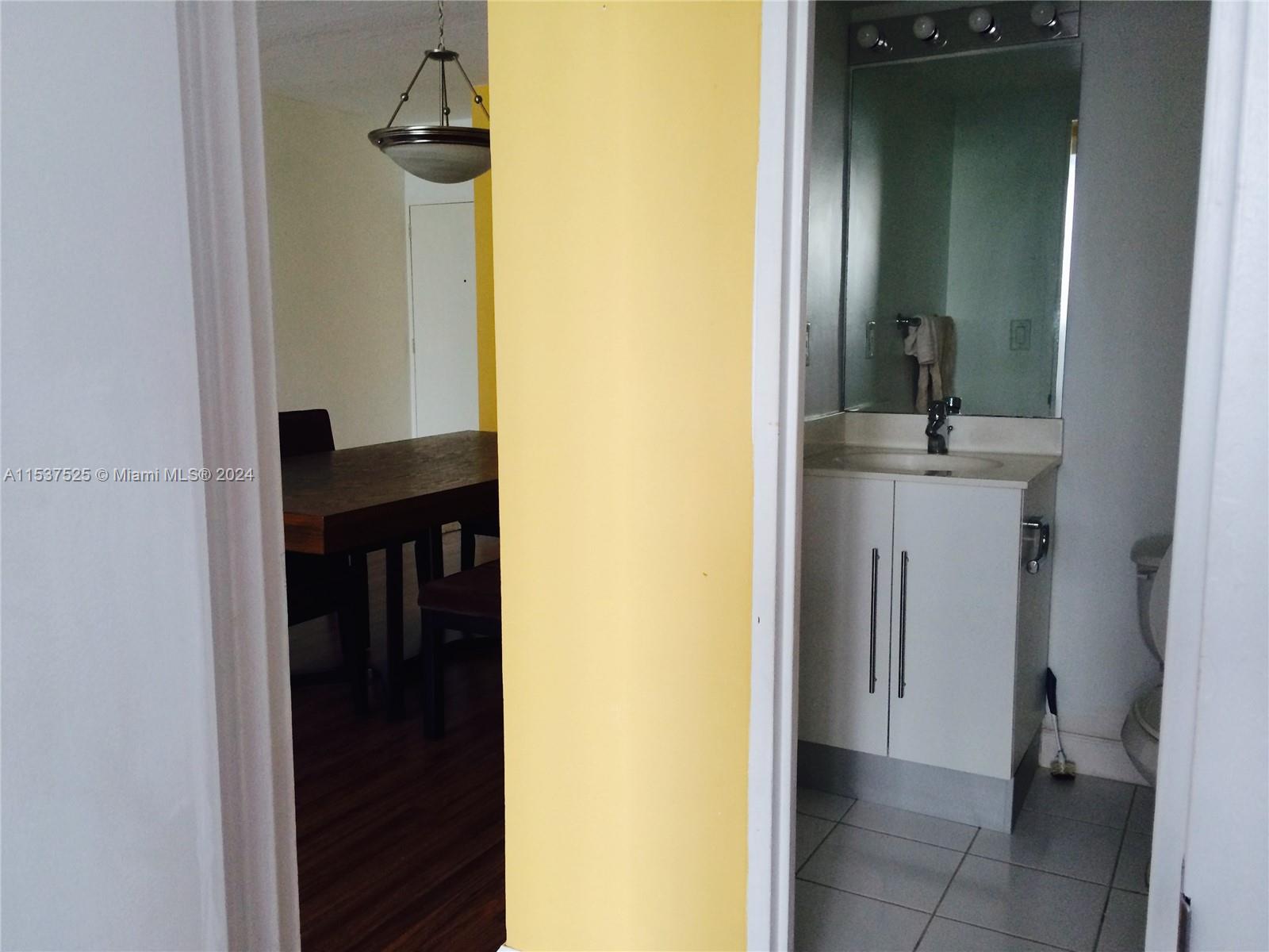 3000 S Ocean Dr 214, Hollywood, Florida 33019, 1 Bedroom Bedrooms, ,1 BathroomBathrooms,Residentiallease,For Rent,3000 S Ocean Dr 214,A11537525