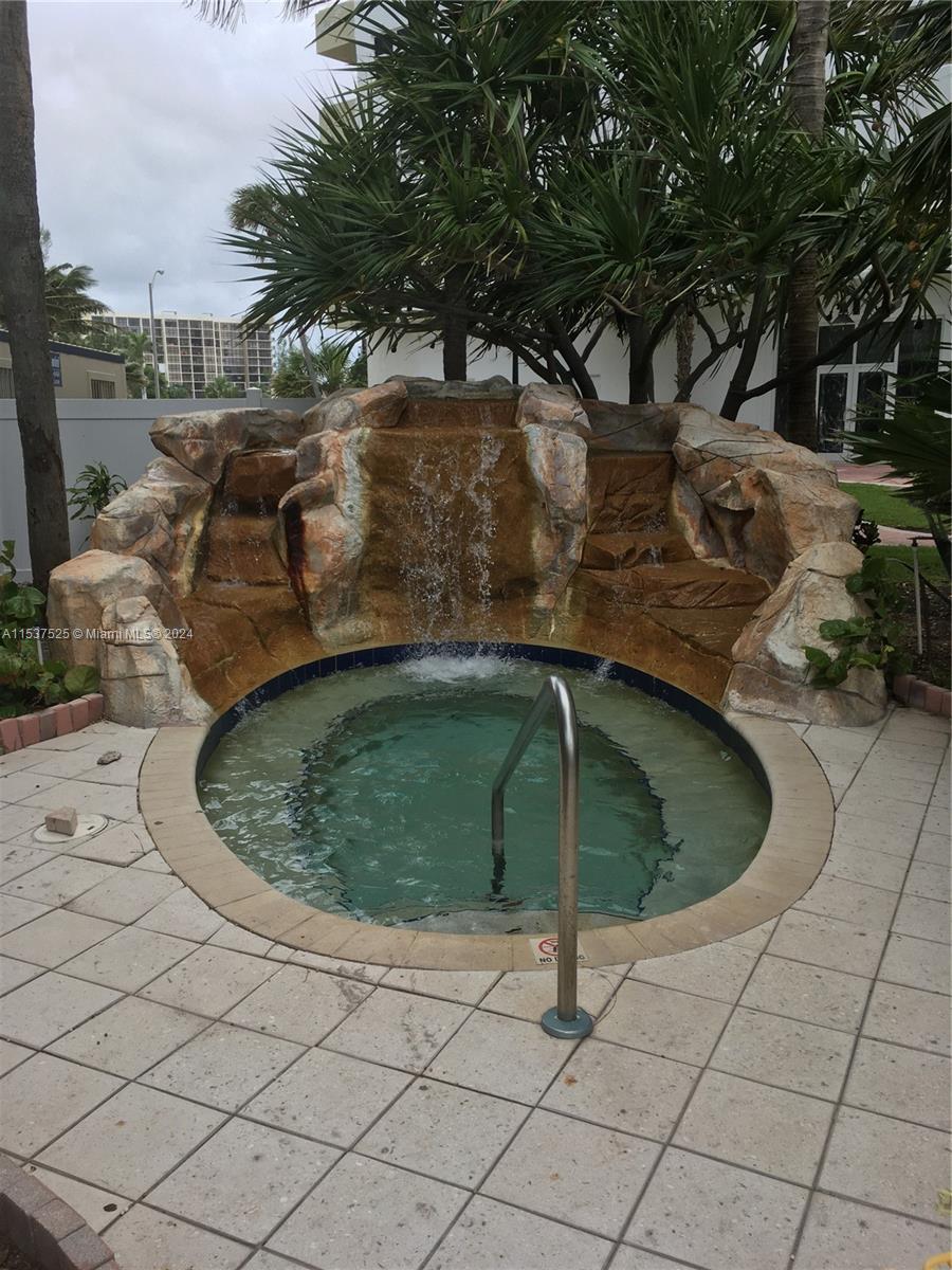 3000 S Ocean Dr 214, Hollywood, Florida 33019, 1 Bedroom Bedrooms, ,1 BathroomBathrooms,Residentiallease,For Rent,3000 S Ocean Dr 214,A11537525