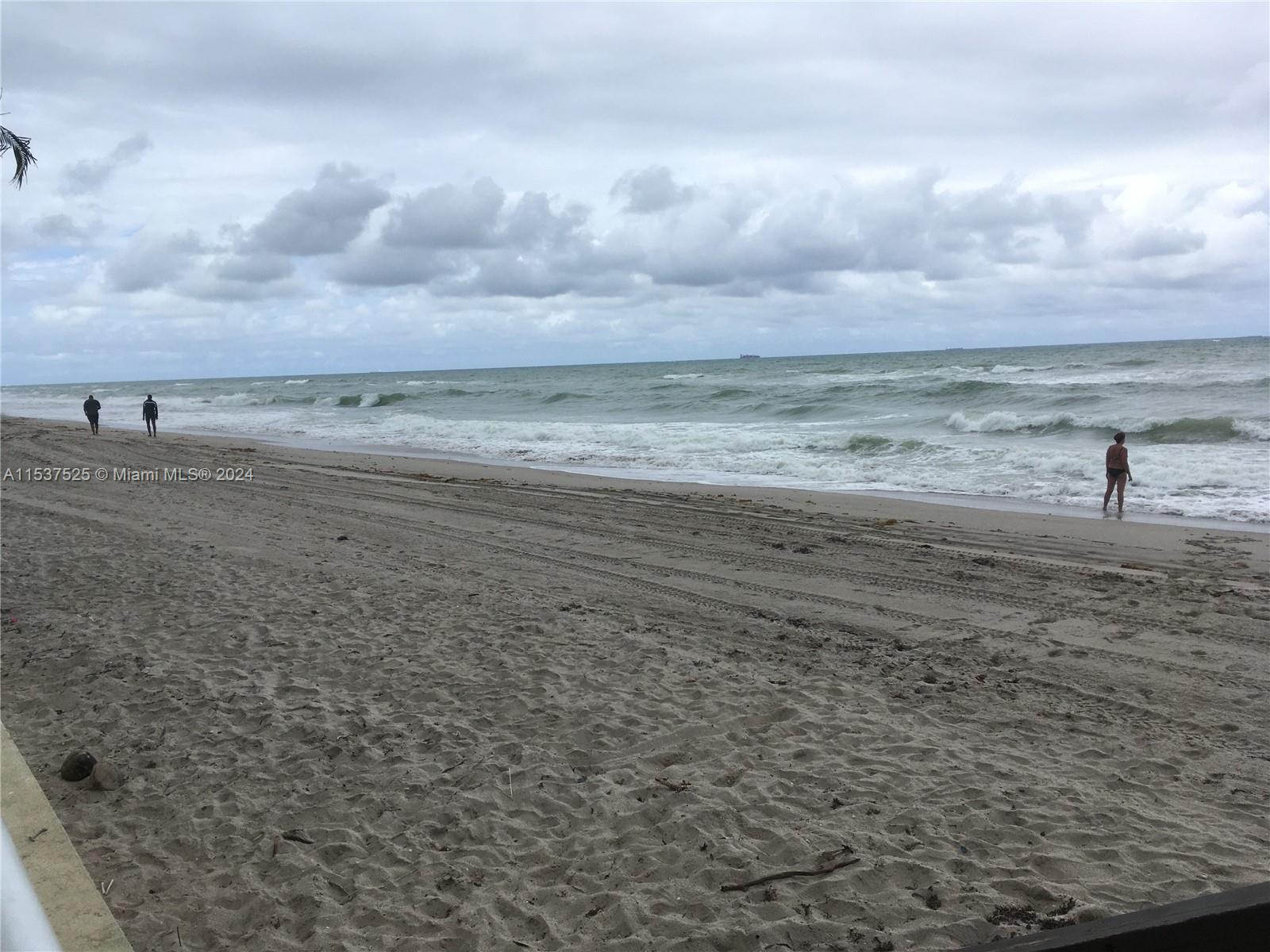 3000 S Ocean Dr 214, Hollywood, Florida 33019, 1 Bedroom Bedrooms, ,1 BathroomBathrooms,Residentiallease,For Rent,3000 S Ocean Dr 214,A11537525