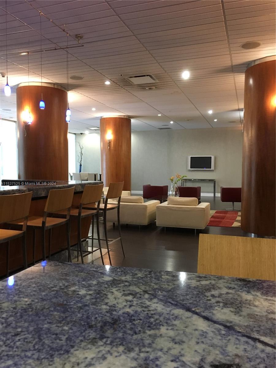 3000 S Ocean Dr 214, Hollywood, Florida 33019, 1 Bedroom Bedrooms, ,1 BathroomBathrooms,Residentiallease,For Rent,3000 S Ocean Dr 214,A11537525