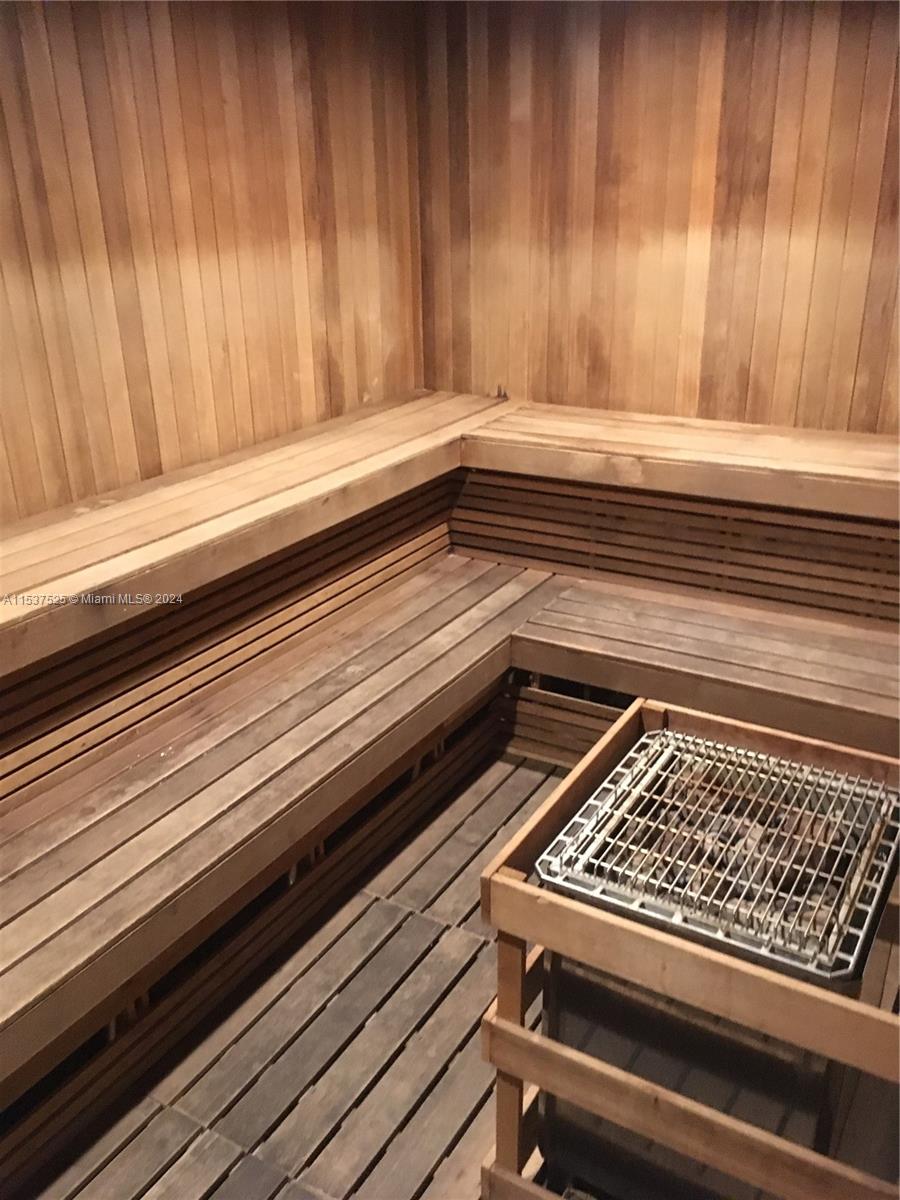 3000 S Ocean Dr 214, Hollywood, Florida 33019, 1 Bedroom Bedrooms, ,1 BathroomBathrooms,Residentiallease,For Rent,3000 S Ocean Dr 214,A11537525