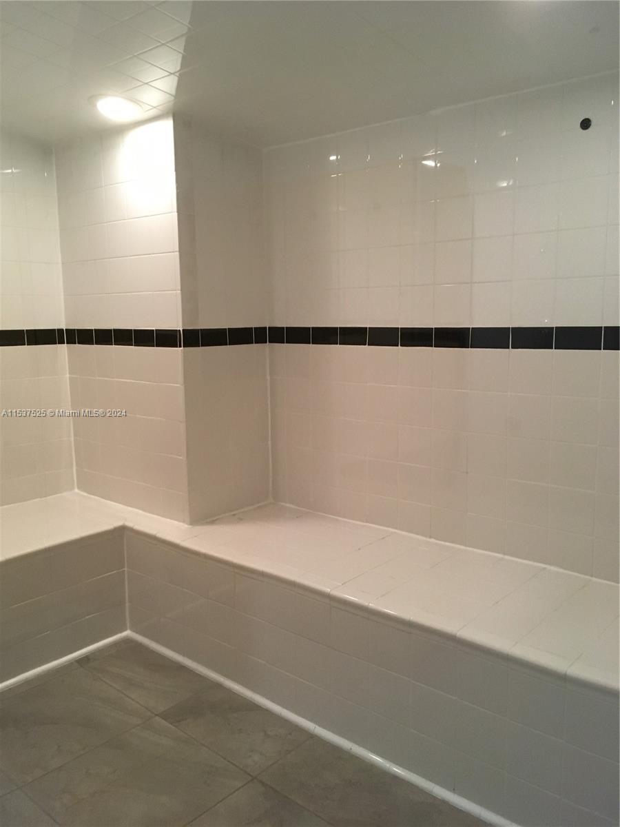 3000 S Ocean Dr 214, Hollywood, Florida 33019, 1 Bedroom Bedrooms, ,1 BathroomBathrooms,Residentiallease,For Rent,3000 S Ocean Dr 214,A11537525