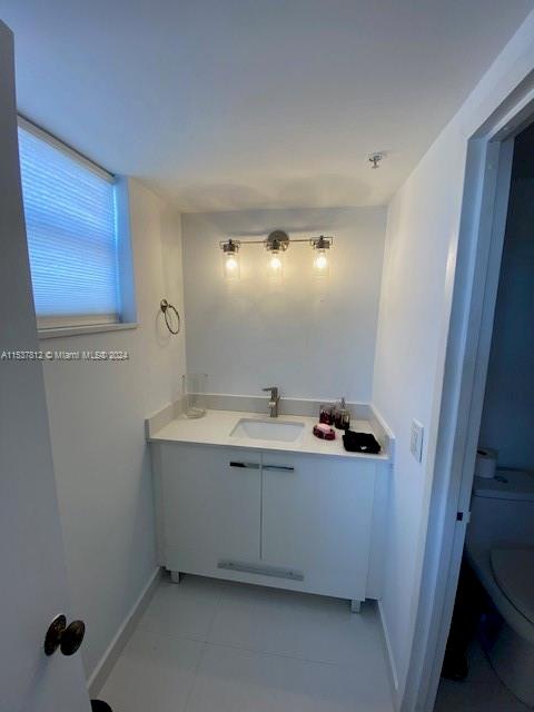 2829 Indian Creek Dr 408, Miami Beach, Florida 33140, 1 Bedroom Bedrooms, ,1 BathroomBathrooms,Residential,For Sale,2829 Indian Creek Dr 408,A11537812