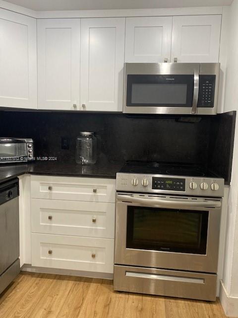 2829 Indian Creek Dr 408, Miami Beach, Florida 33140, 1 Bedroom Bedrooms, ,1 BathroomBathrooms,Residential,For Sale,2829 Indian Creek Dr 408,A11537812