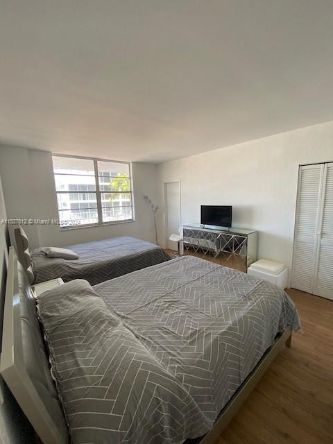 2829 Indian Creek Dr 408, Miami Beach, Florida 33140, 1 Bedroom Bedrooms, ,1 BathroomBathrooms,Residential,For Sale,2829 Indian Creek Dr 408,A11537812