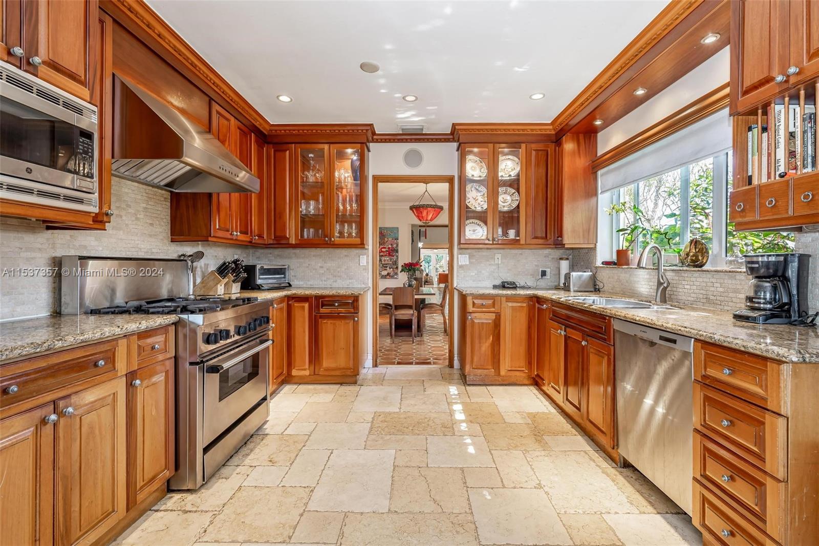 3701 Chase Ave, Miami Beach, FL, 33140 United States, 4 Bedrooms Bedrooms, ,3 BathroomsBathrooms,Residential,For Sale,Chase Ave,A11537357