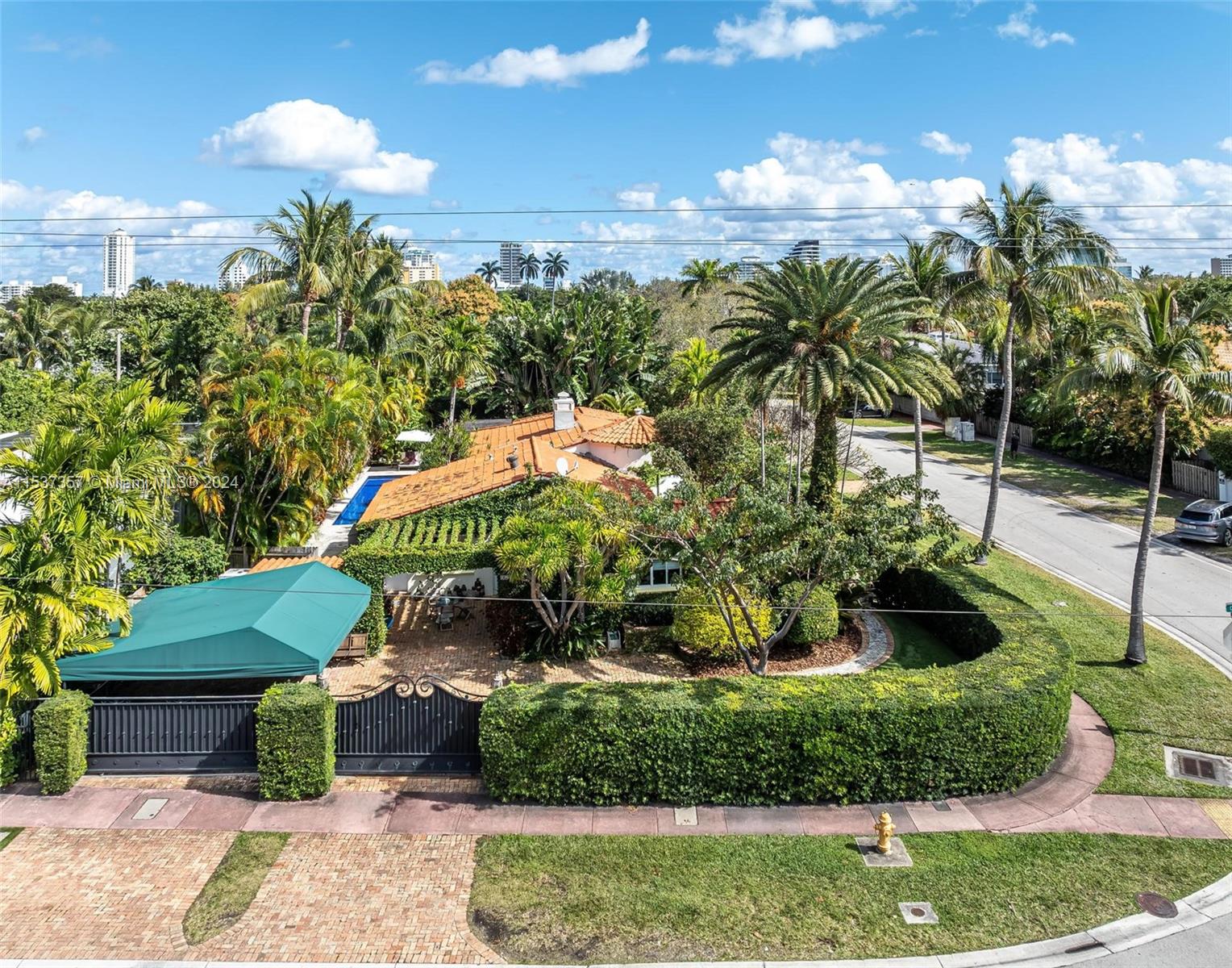 3701 Chase Ave, Miami Beach, FL, 33140 United States, 4 Bedrooms Bedrooms, ,3 BathroomsBathrooms,Residential,For Sale,Chase Ave,A11537357