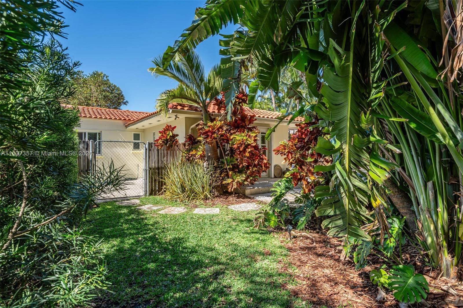 3701 Chase Ave, Miami Beach, FL, 33140 United States, 4 Bedrooms Bedrooms, ,3 BathroomsBathrooms,Residential,For Sale,Chase Ave,A11537357