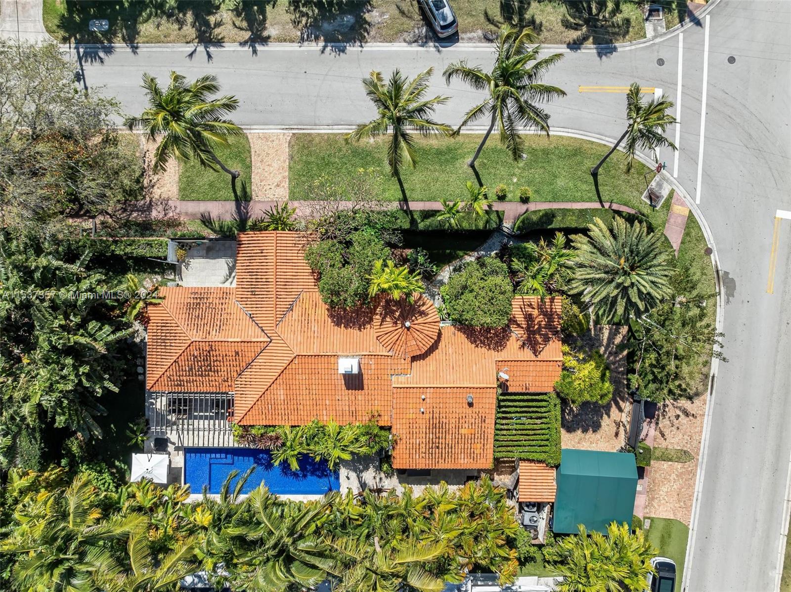 3701 Chase Ave, Miami Beach, FL, 33140 United States, 4 Bedrooms Bedrooms, ,3 BathroomsBathrooms,Residential,For Sale,Chase Ave,A11537357