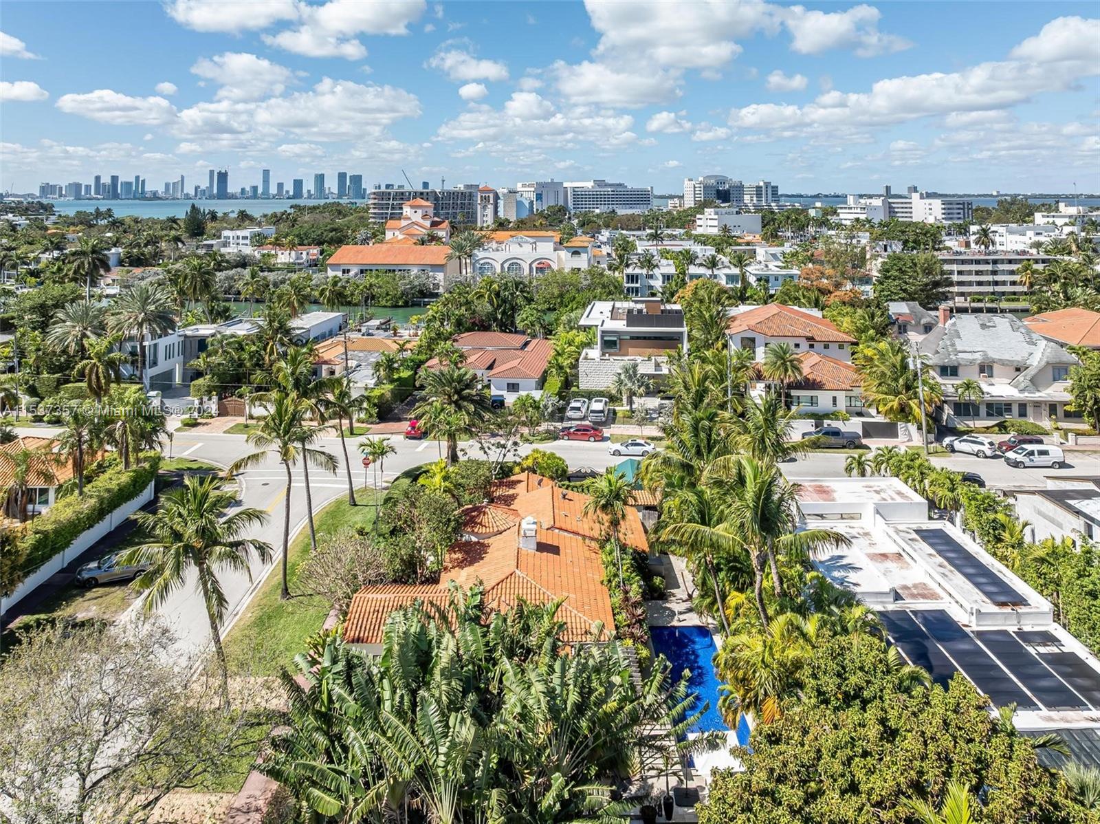 3701 Chase Ave, Miami Beach, Florida 33140, 4 Bedrooms Bedrooms, 9 Rooms Rooms,3 BathroomsBathrooms,Residential,For Sale,3701 Chase Ave,A11537357