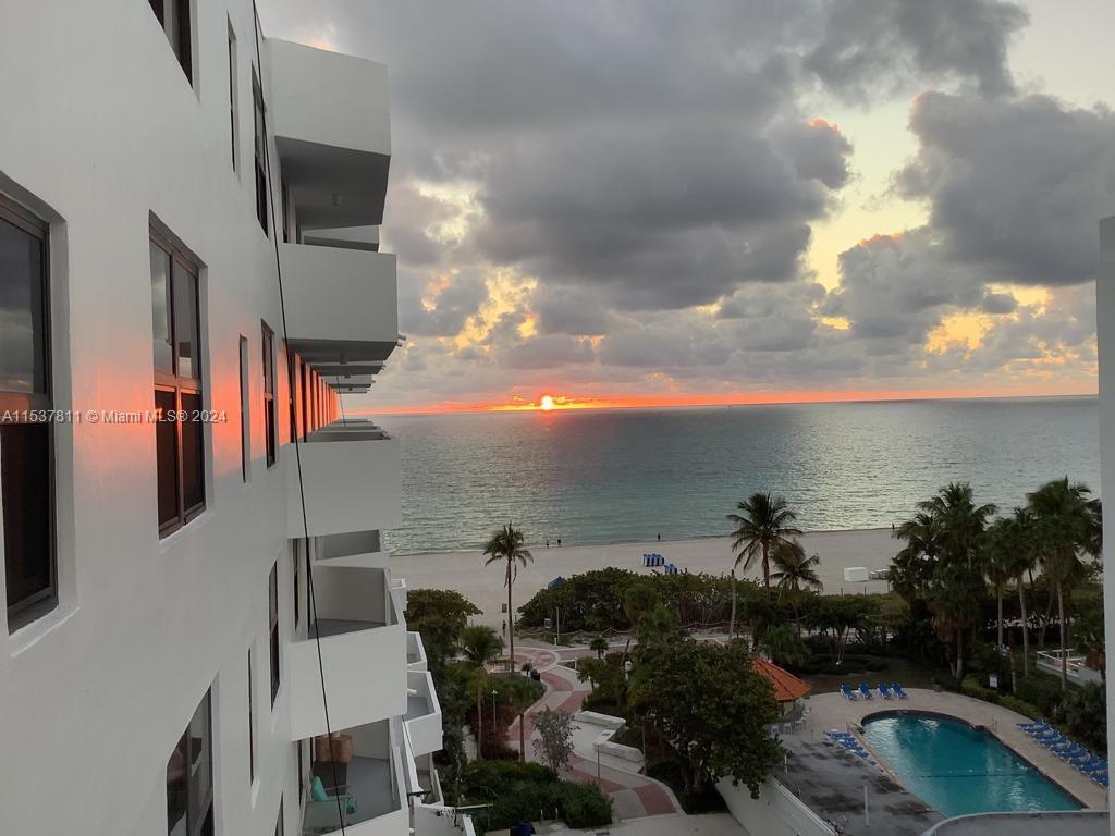 4301 Collins Ave 902, Miami Beach, Florida 33140, 2 Bedrooms Bedrooms, ,2 BathroomsBathrooms,Residentiallease,For Rent,4301 Collins Ave 902,A11537811