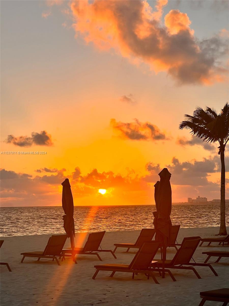 4301 Collins Ave 902, Miami Beach, Florida 33140, 2 Bedrooms Bedrooms, ,2 BathroomsBathrooms,Residentiallease,For Rent,4301 Collins Ave 902,A11537811