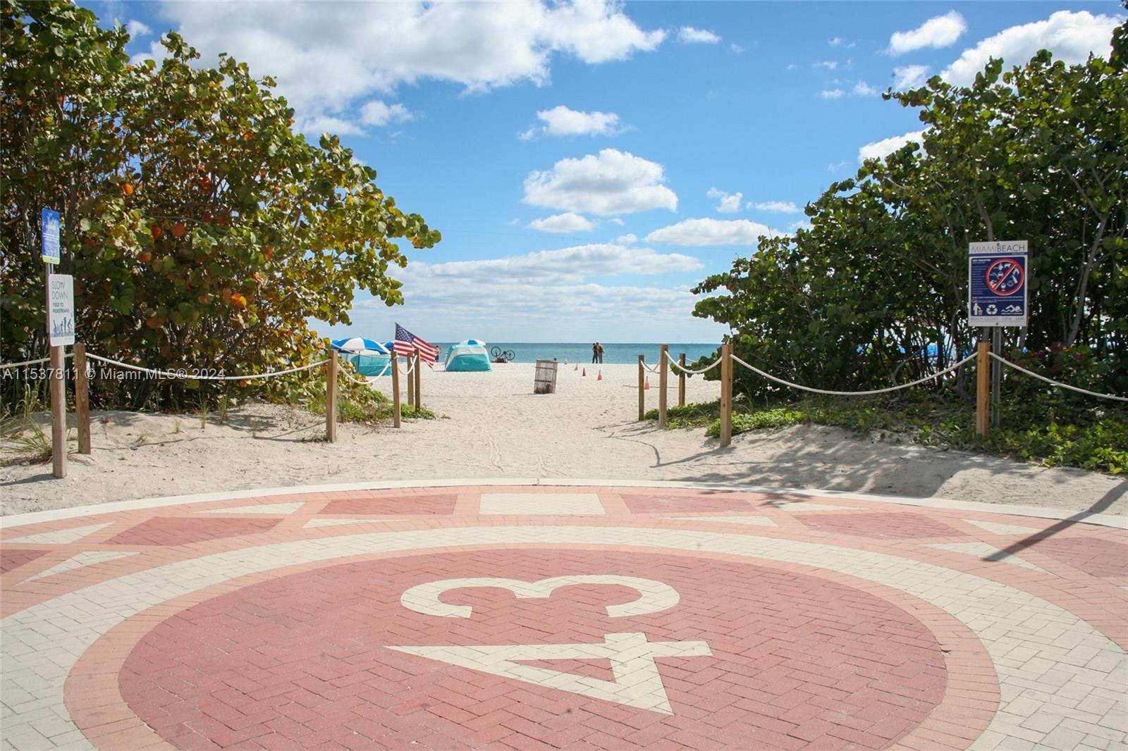 4301 Collins Ave 902, Miami Beach, Florida 33140, 2 Bedrooms Bedrooms, ,2 BathroomsBathrooms,Residentiallease,For Rent,4301 Collins Ave 902,A11537811