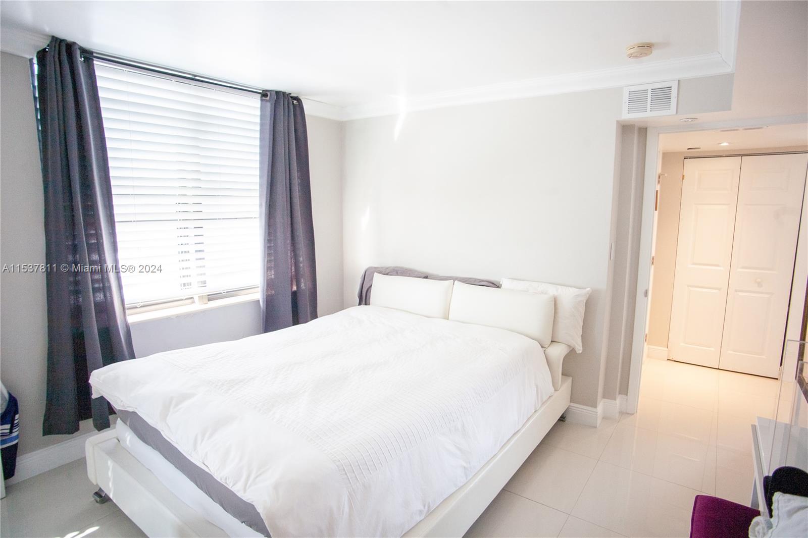 4301 Collins Ave 902, Miami Beach, Florida 33140, 2 Bedrooms Bedrooms, ,2 BathroomsBathrooms,Residentiallease,For Rent,4301 Collins Ave 902,A11537811