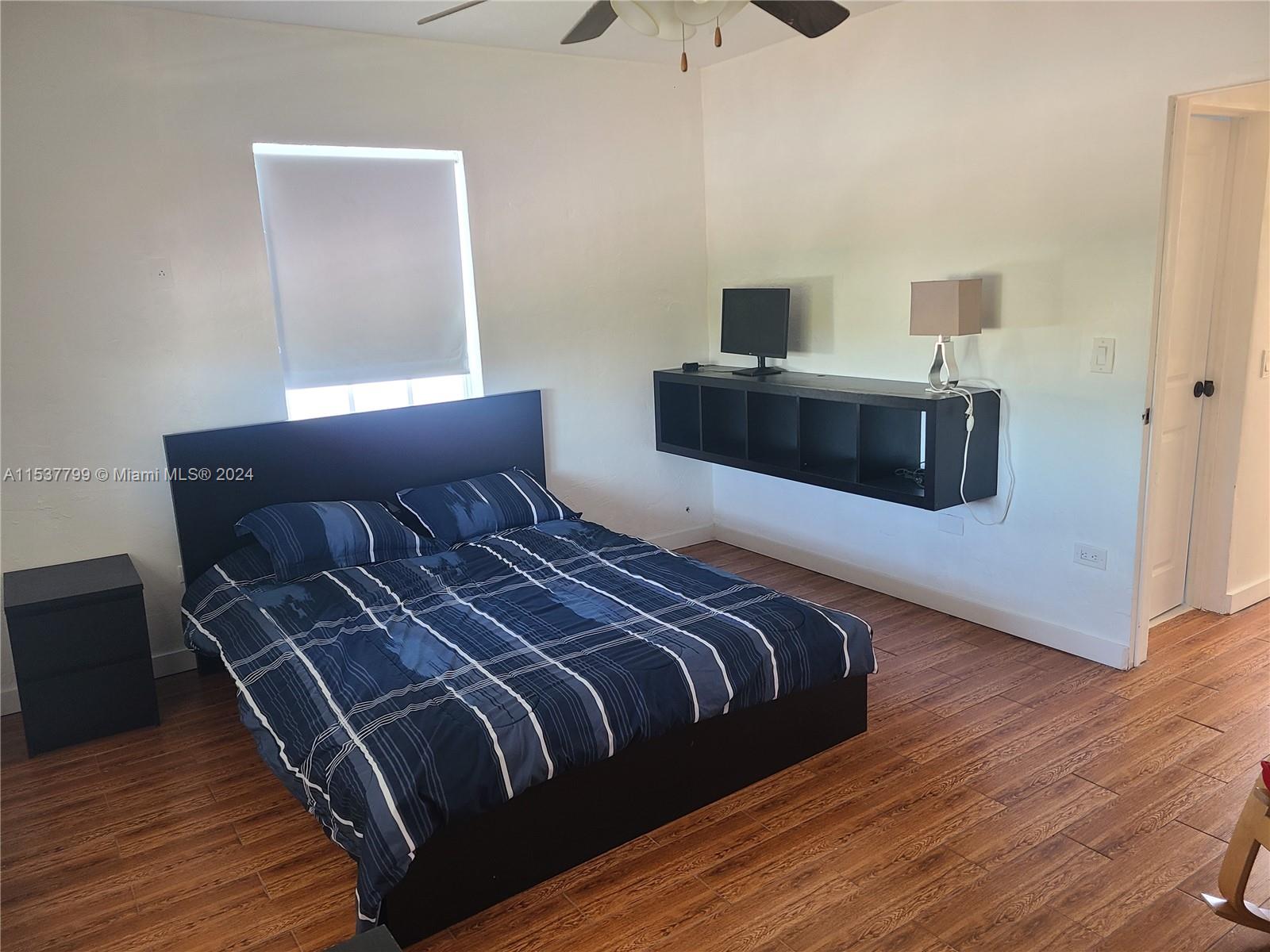 812 86th St 1, Miami Beach, Florida 33141, 3 Bedrooms Bedrooms, ,2 BathroomsBathrooms,Residentiallease,For Rent,812 86th St 1,A11537799