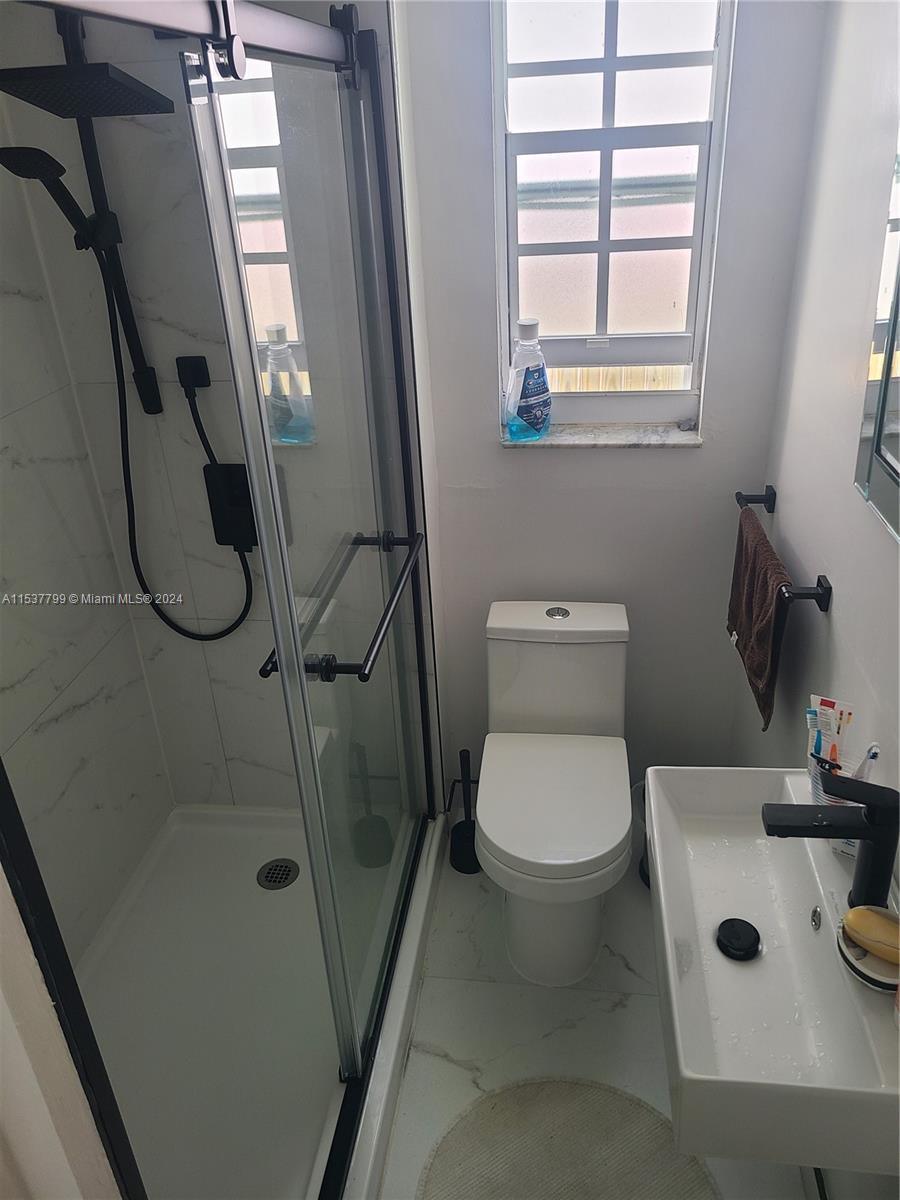 812 86th St 1, Miami Beach, Florida 33141, 3 Bedrooms Bedrooms, ,2 BathroomsBathrooms,Residentiallease,For Rent,812 86th St 1,A11537799